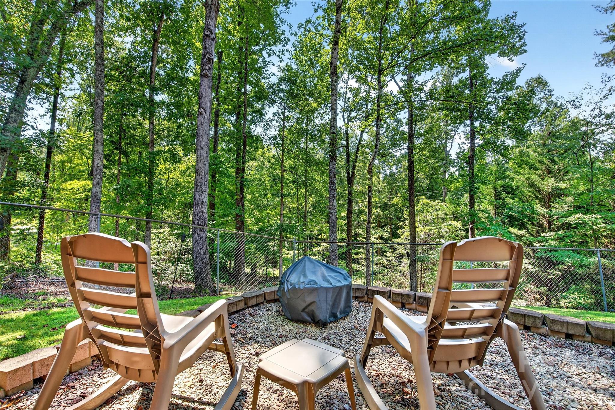 Single Family Residence at 146 Cobblestone Drive, Marion, photo 37 of 48