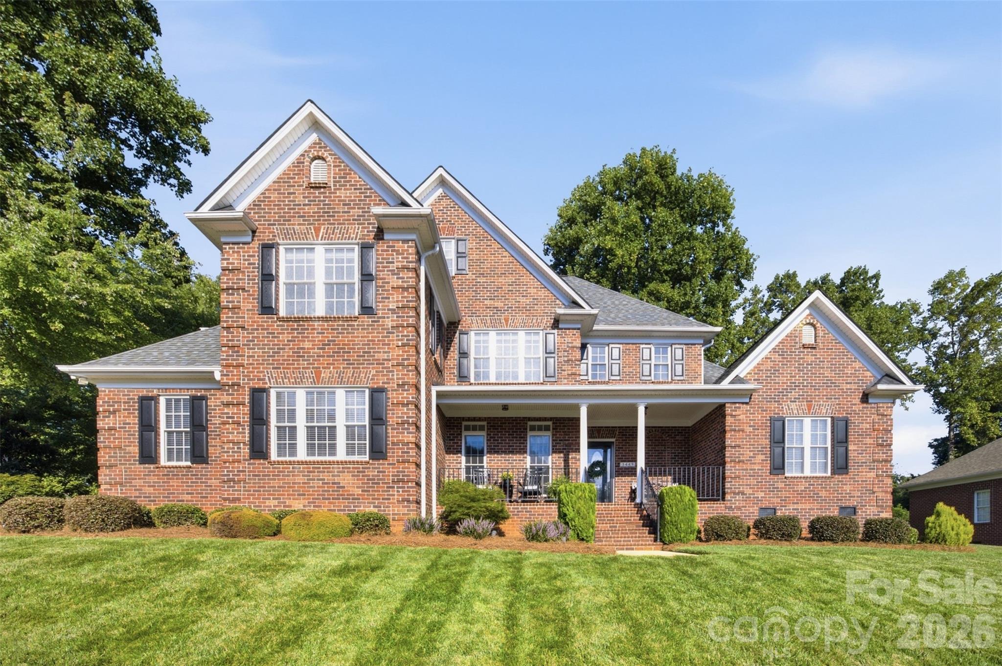 Single Family Residence at 3449 Araglin Drive, Gastonia, photo 2 of 48