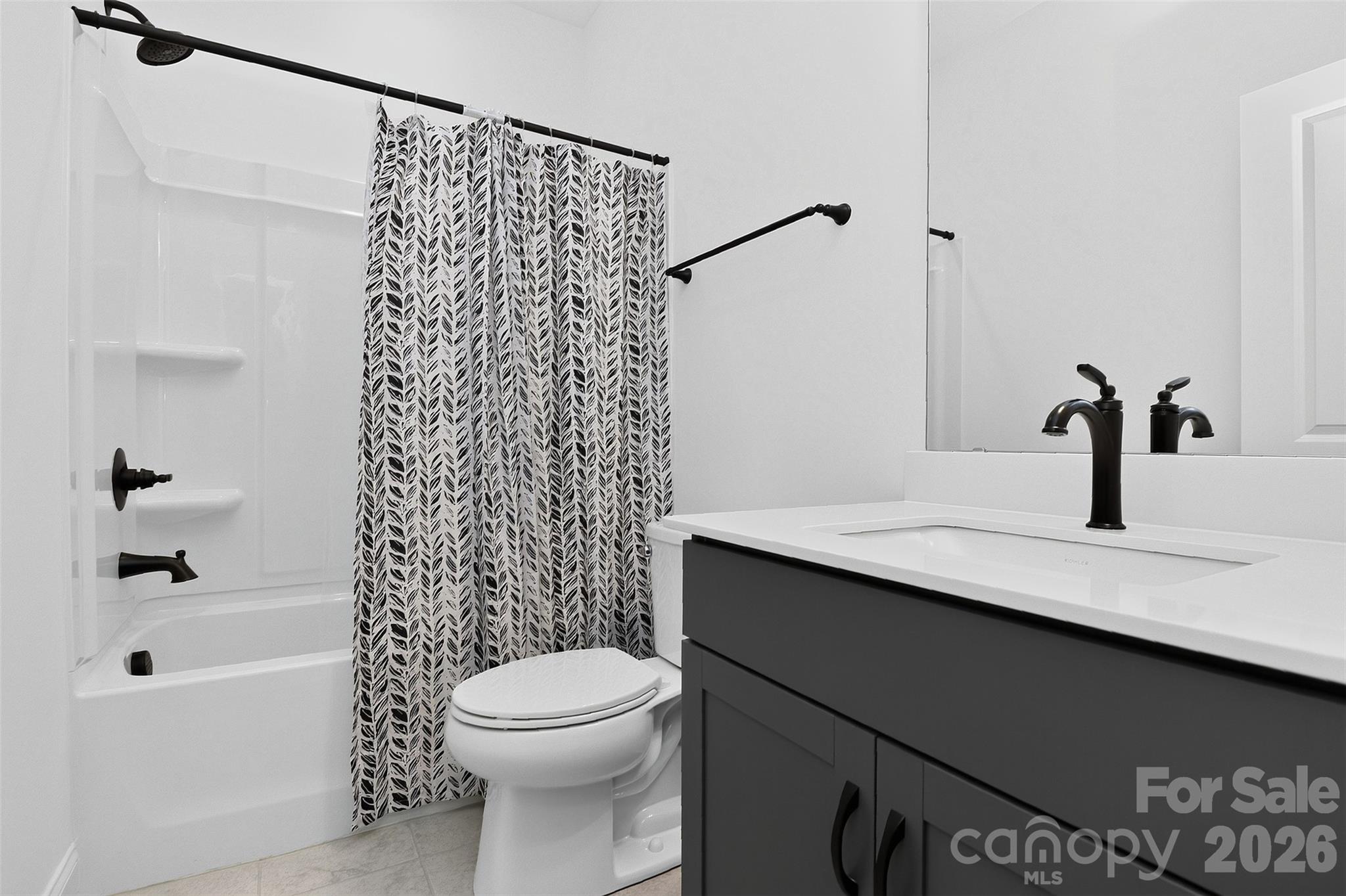 Guest bath - 235 Supernova Drive, York