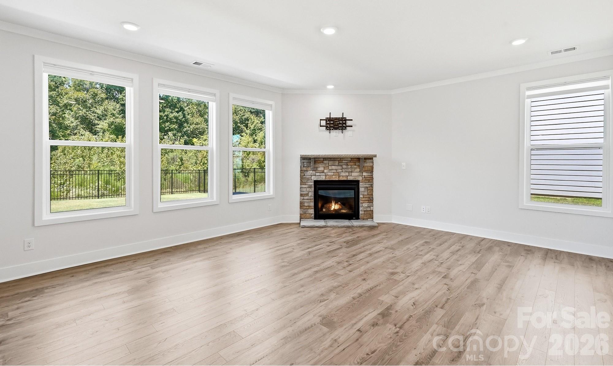 Large Breakfast Area - 1060 Merganser Way, Indian Trail