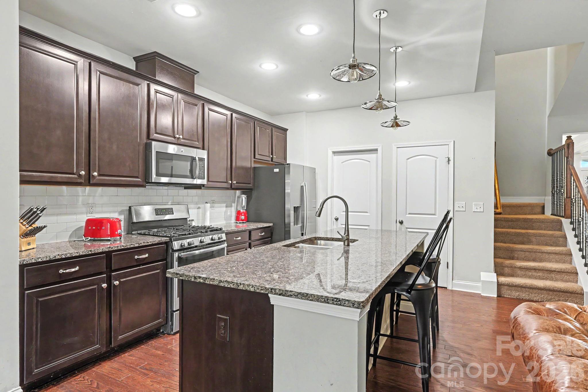Single Family Residence at 2117 Belle Regal Circle, Rock Hill, photo 17 of 48
