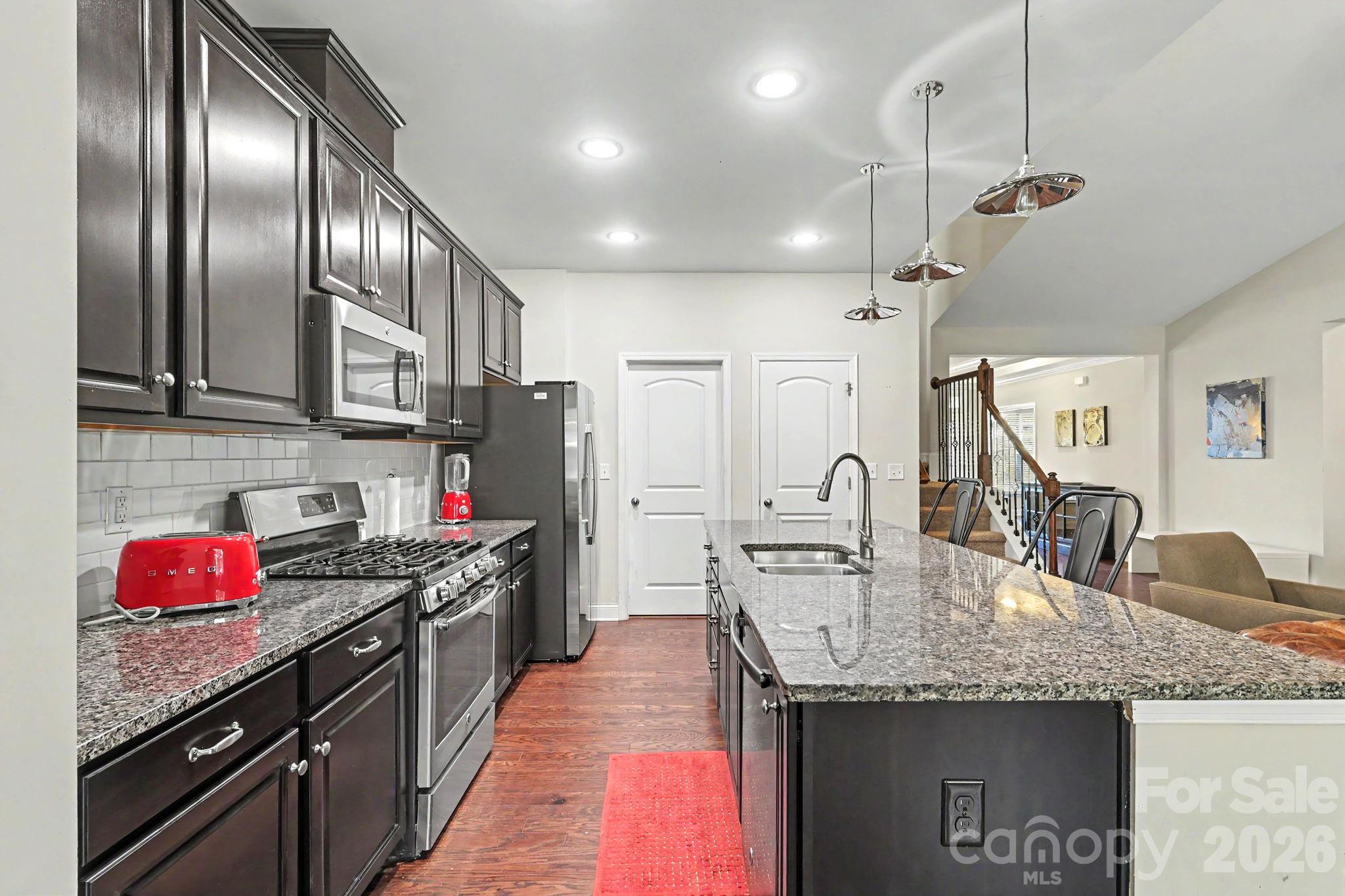 Single Family Residence at 2117 Belle Regal Circle, Rock Hill, photo 19 of 48