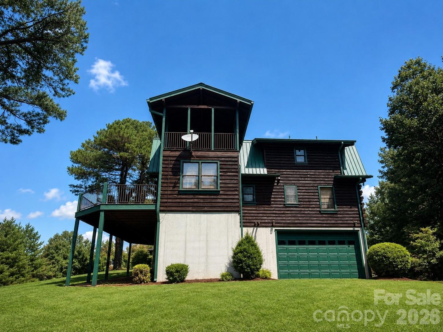 Single Family Residence at 124 Woodard Lane, Hayesville, photo 5 of 14