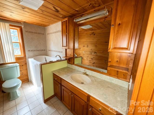 Single Family Residence at 124 Woodard Lane, Hayesville, photo 8 of 14