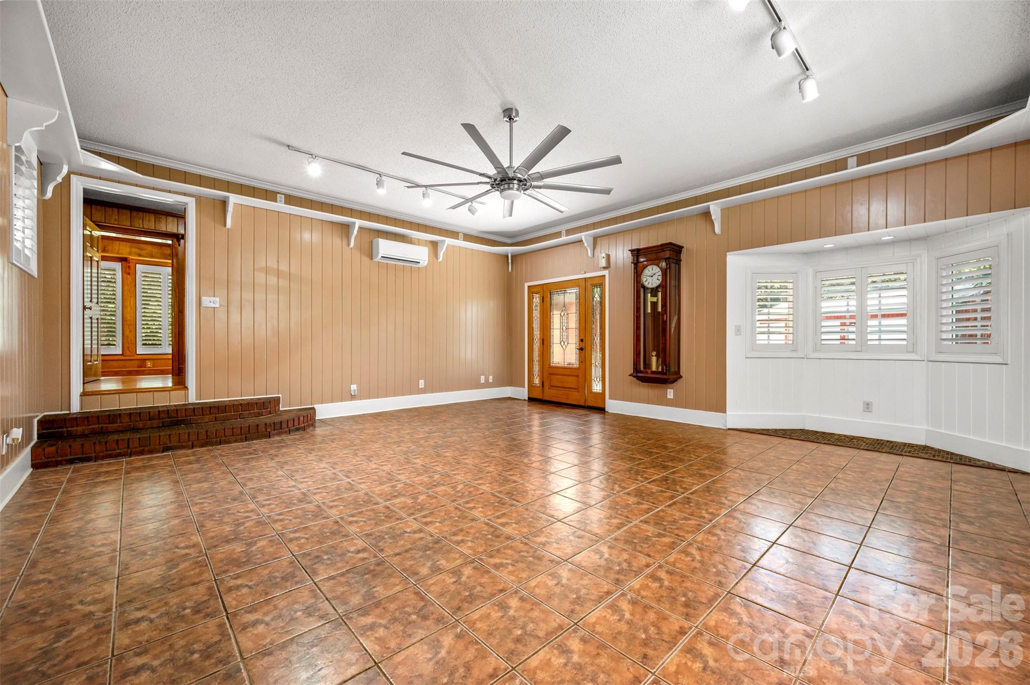 Family Room - 1360 Harris Holly Springs Road, Rutherfordton