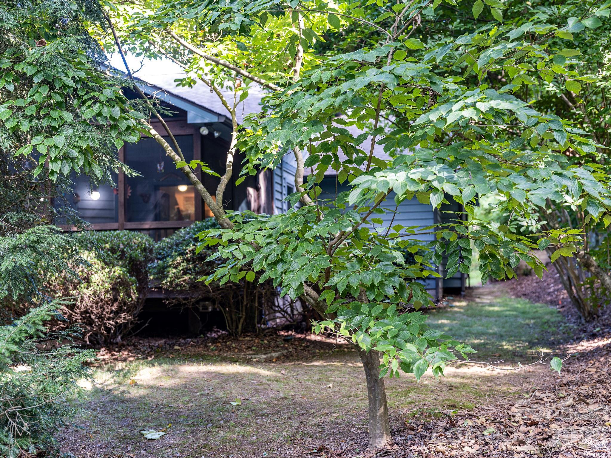 Single Family Residence at 31 Hillcreek Drive, Asheville, photo 39 of 41