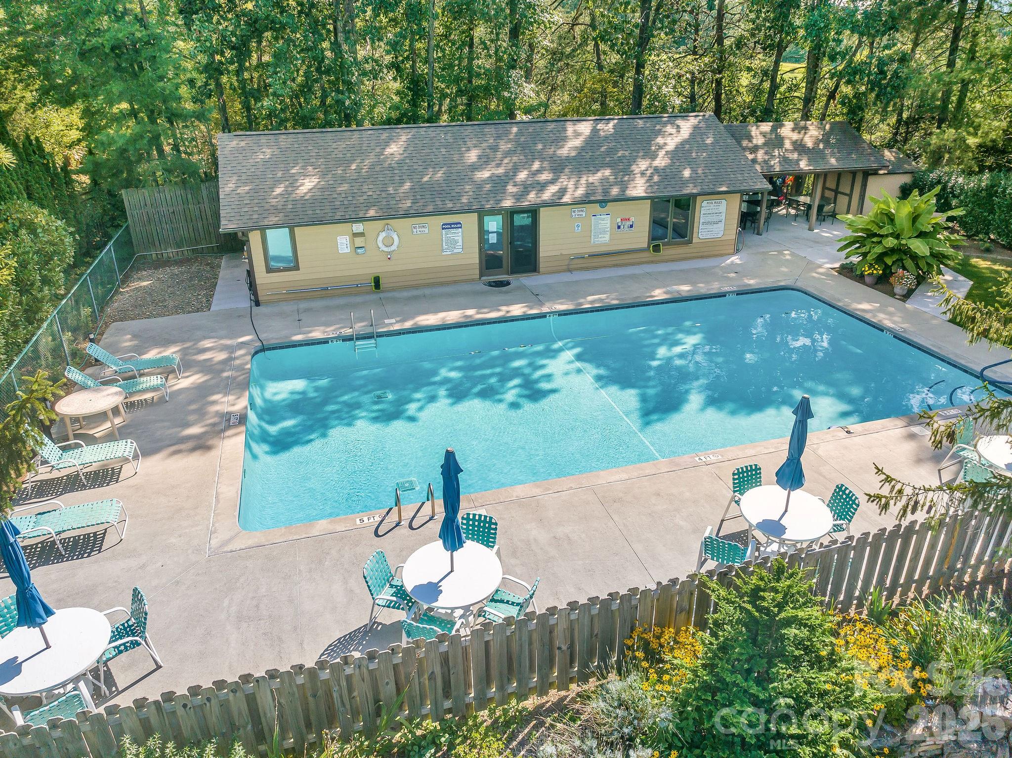 Country Creek Clubhouse & pool. - 31 Hillcreek Drive, Asheville