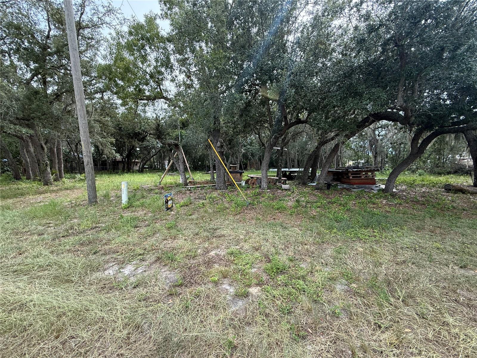 2425 N CHARLINE RD