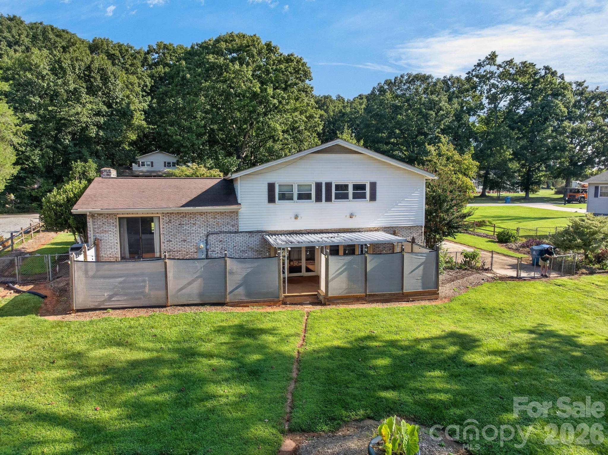 Single Family Residence at 2661 Tiffany Street, Conover, photo 5 of 43