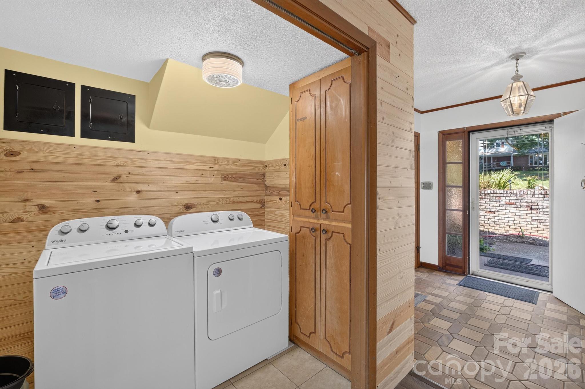 Laundry Area - 2661 Tiffany Street, Conover
