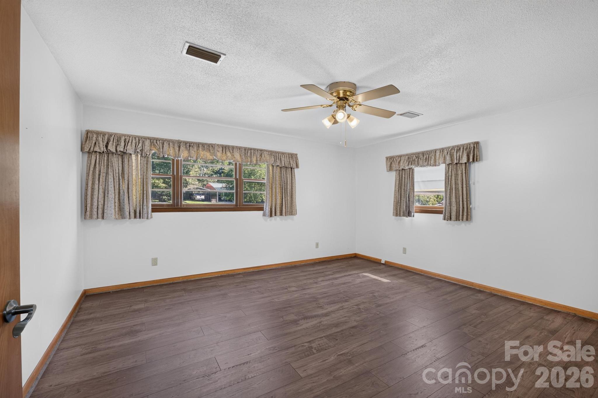 Single Family Residence at 2661 Tiffany Street, Conover, photo 32 of 43