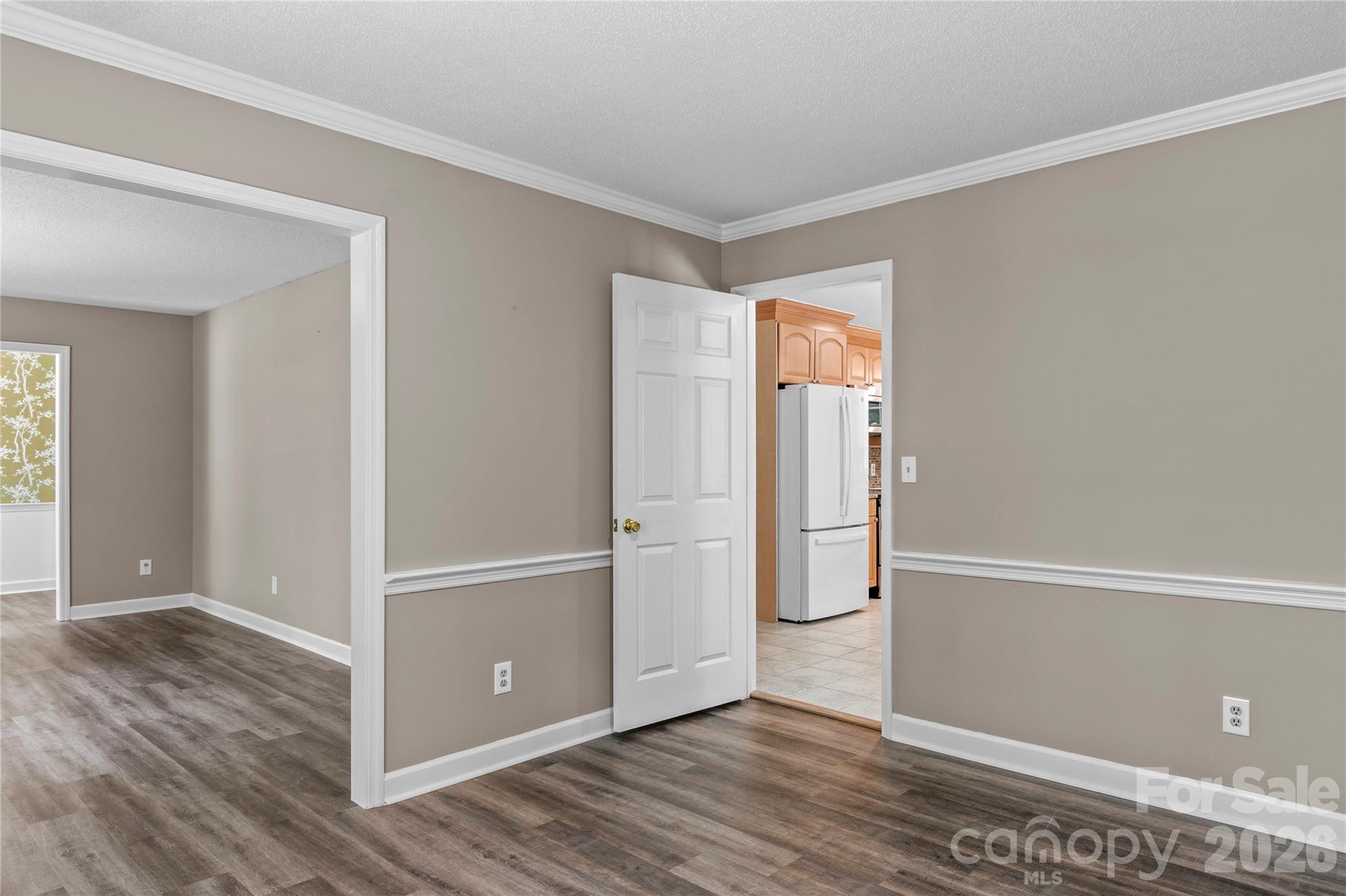Single Family Residence at 3545 N Lakeshore Drive, Clemmons, photo 7 of 33