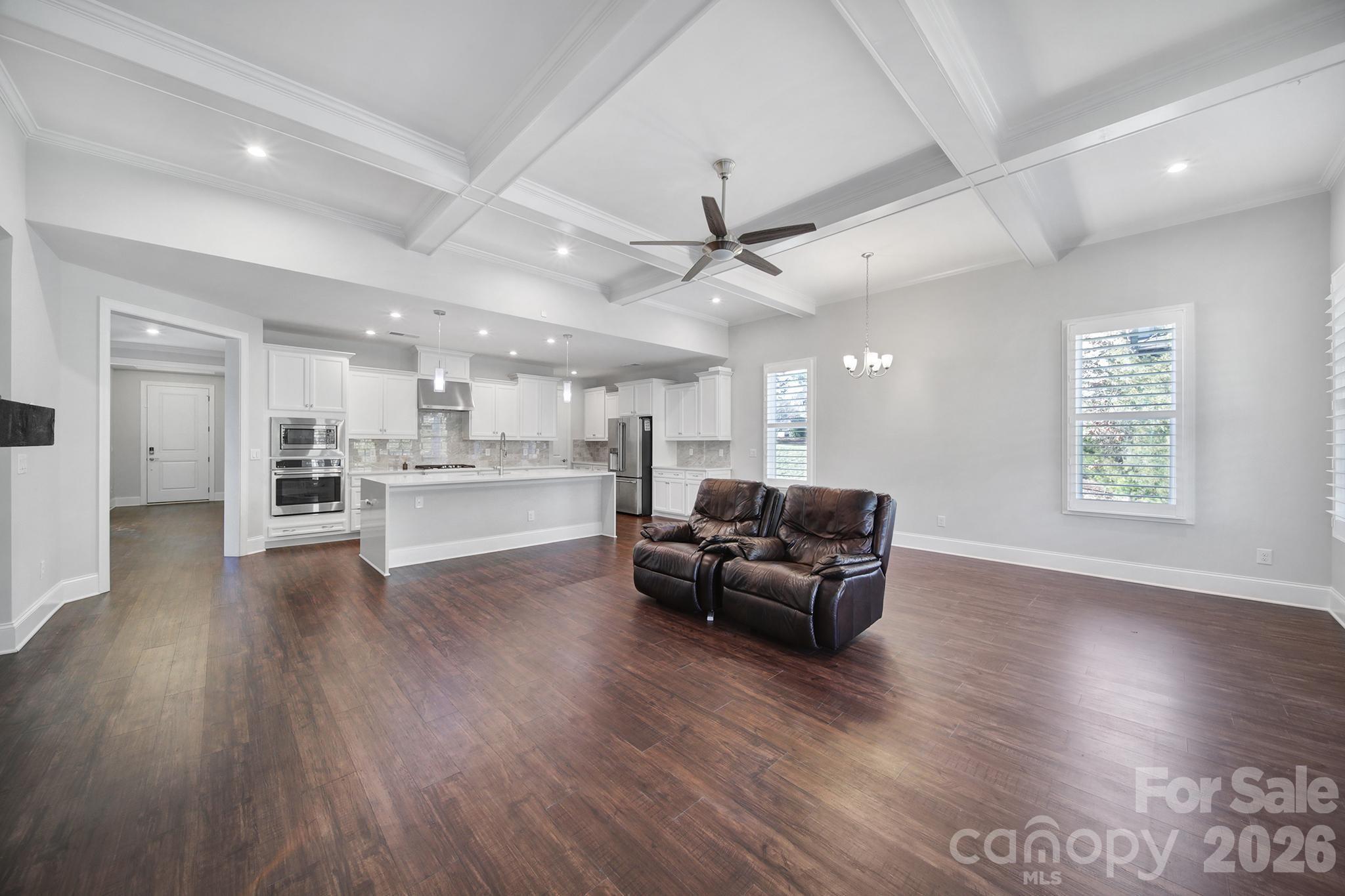 Single Family Residence at 3509 Aqua Point Drive, York, photo 17 of 48