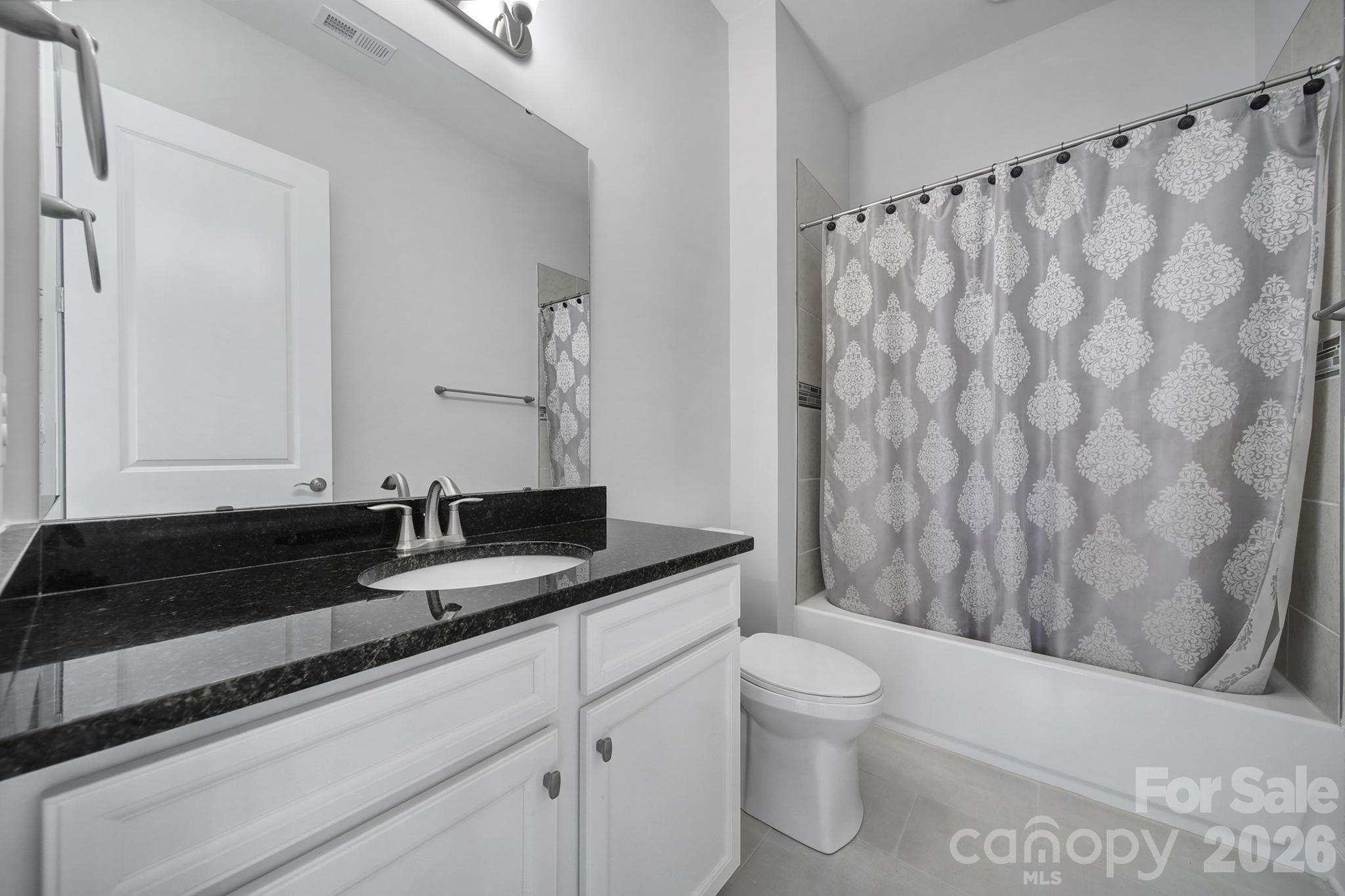 Single Family Residence at 3509 Aqua Point Drive, York, photo 34 of 48