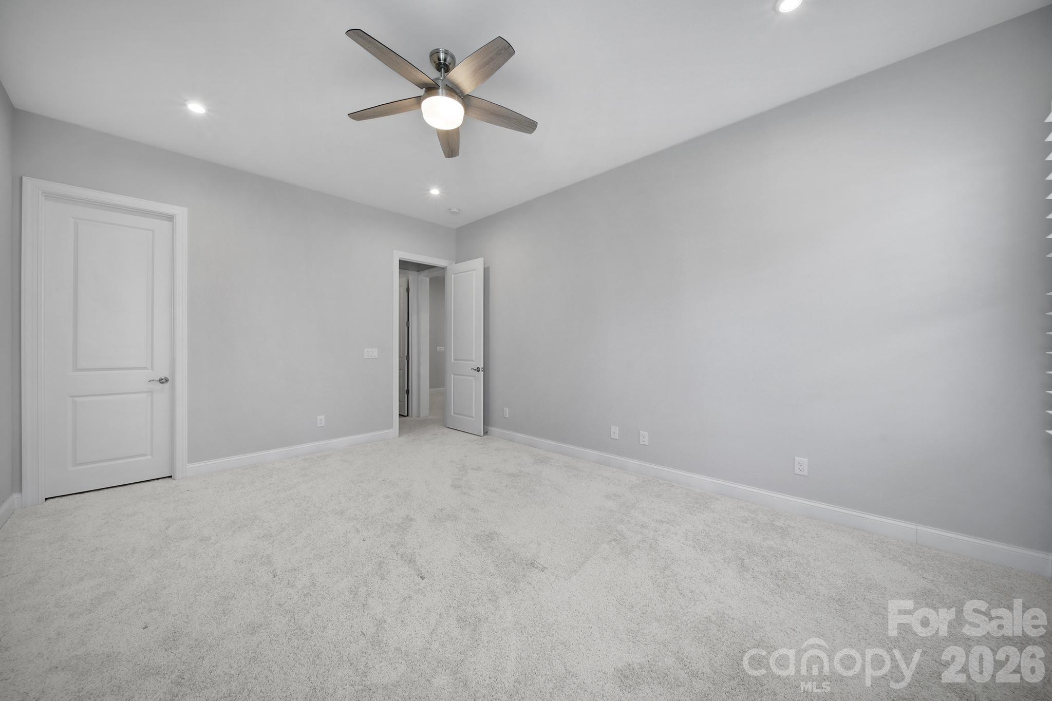 Single Family Residence at 3509 Aqua Point Drive, York, photo 36 of 48