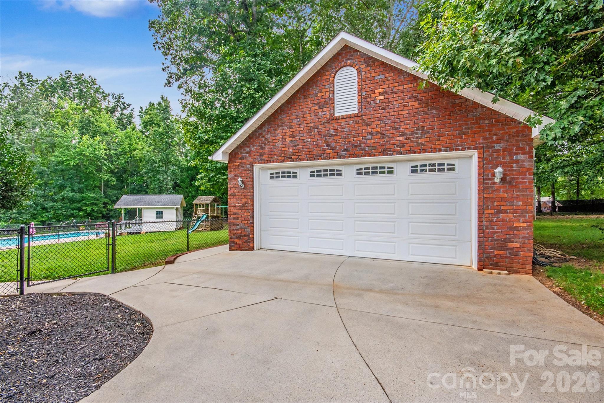 Single Family Residence at 204 Seven Springs Loop, Statesville, photo 4 of 48