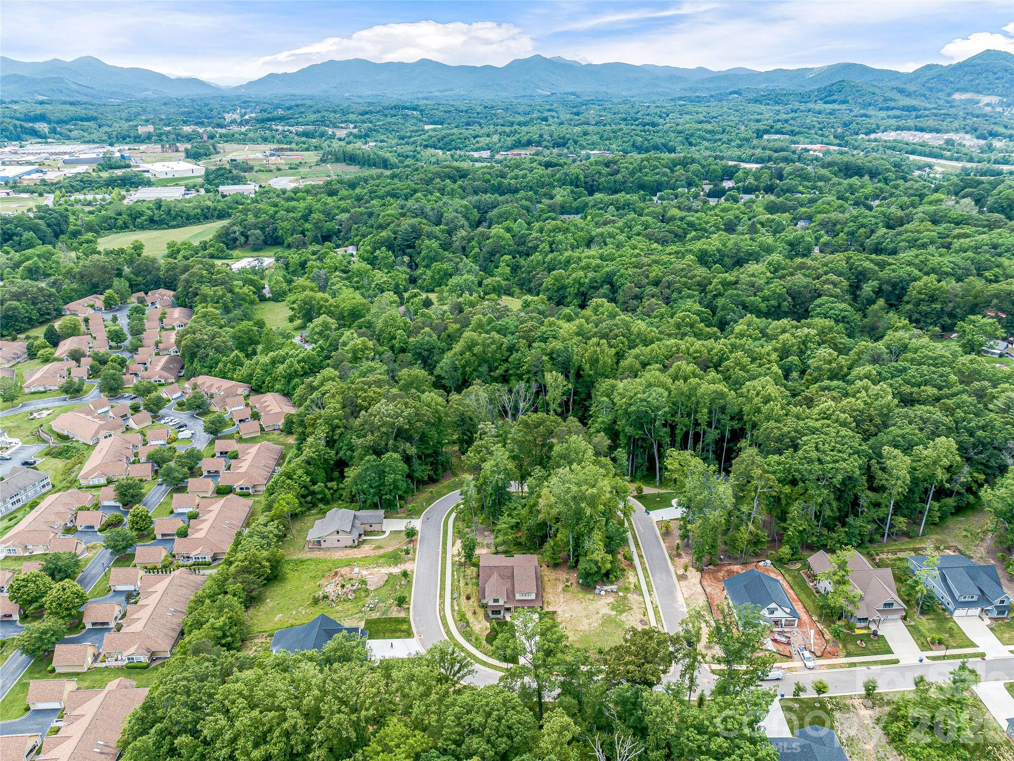 Single Family Residence at 37 Ashe Park Circle, Asheville, photo 38 of 44