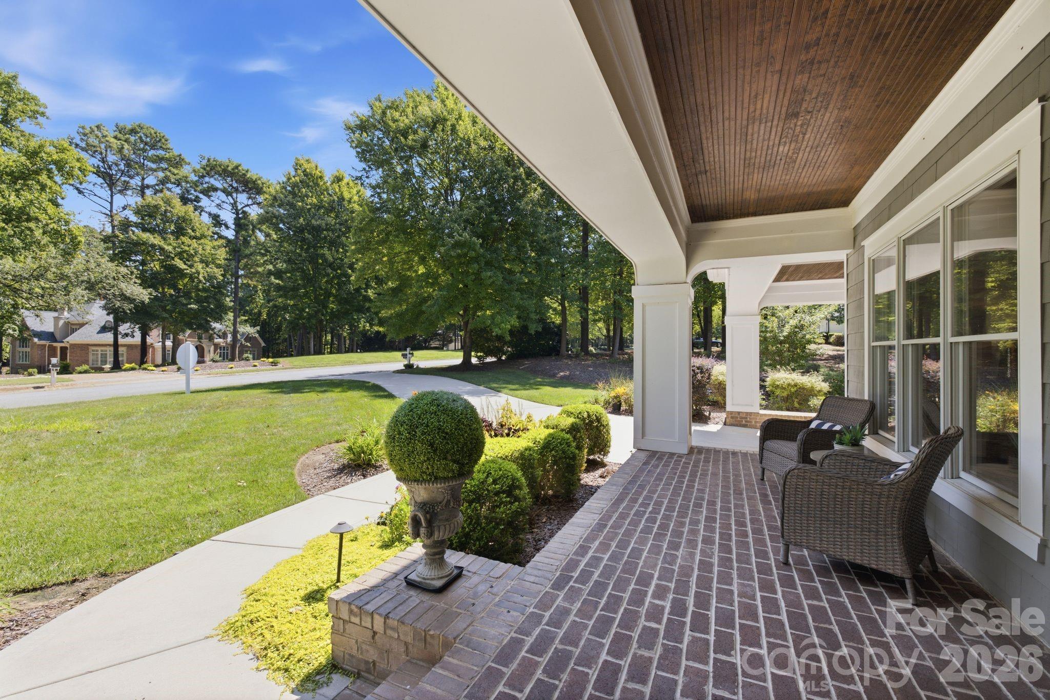 Single Family Residence at 141 Stonewall Beach Lane, Mooresville, photo 5 of 48