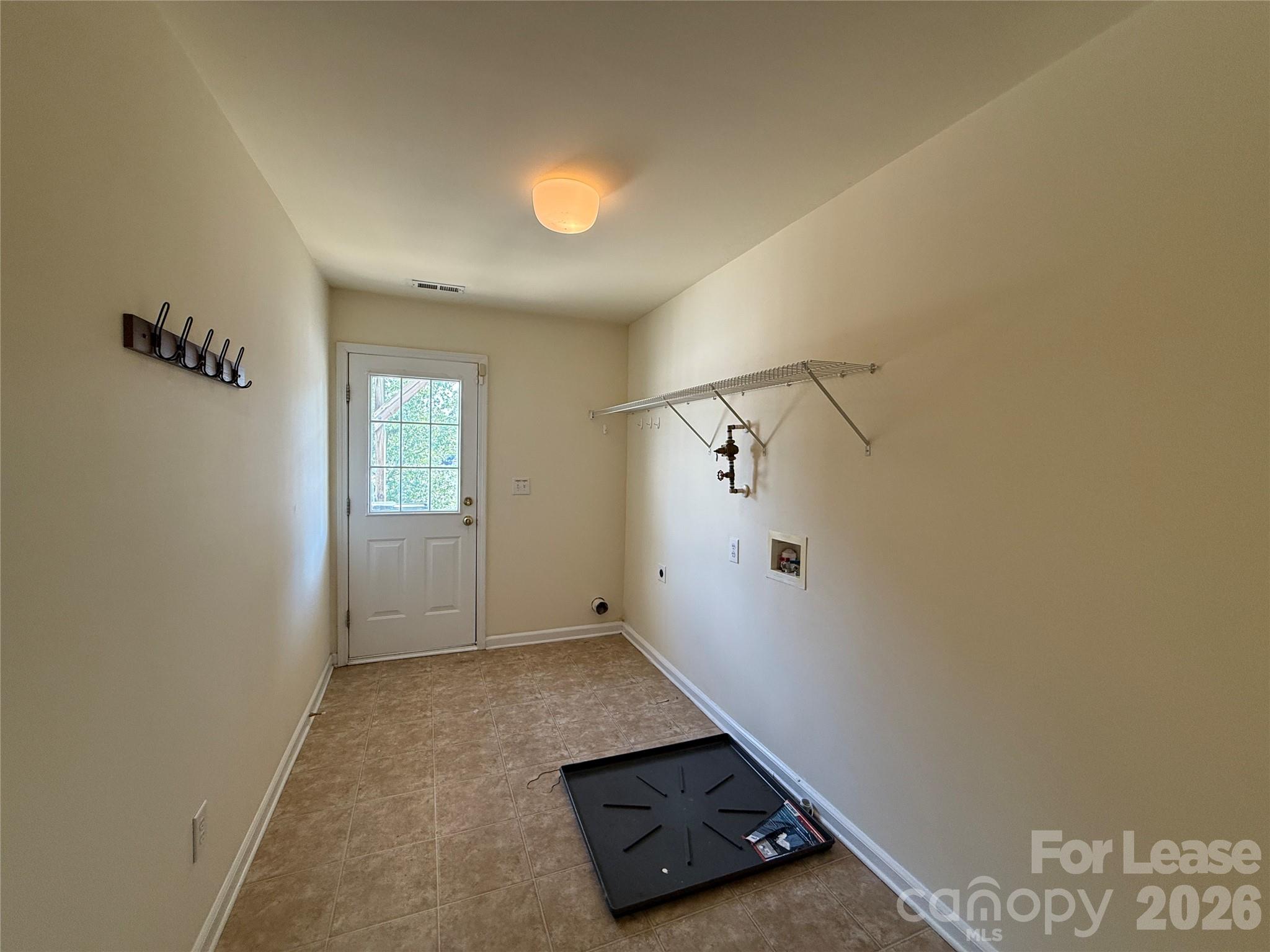 Townhouse at 9766 Blossom Hill Drive, Huntersville, photo 8 of 26