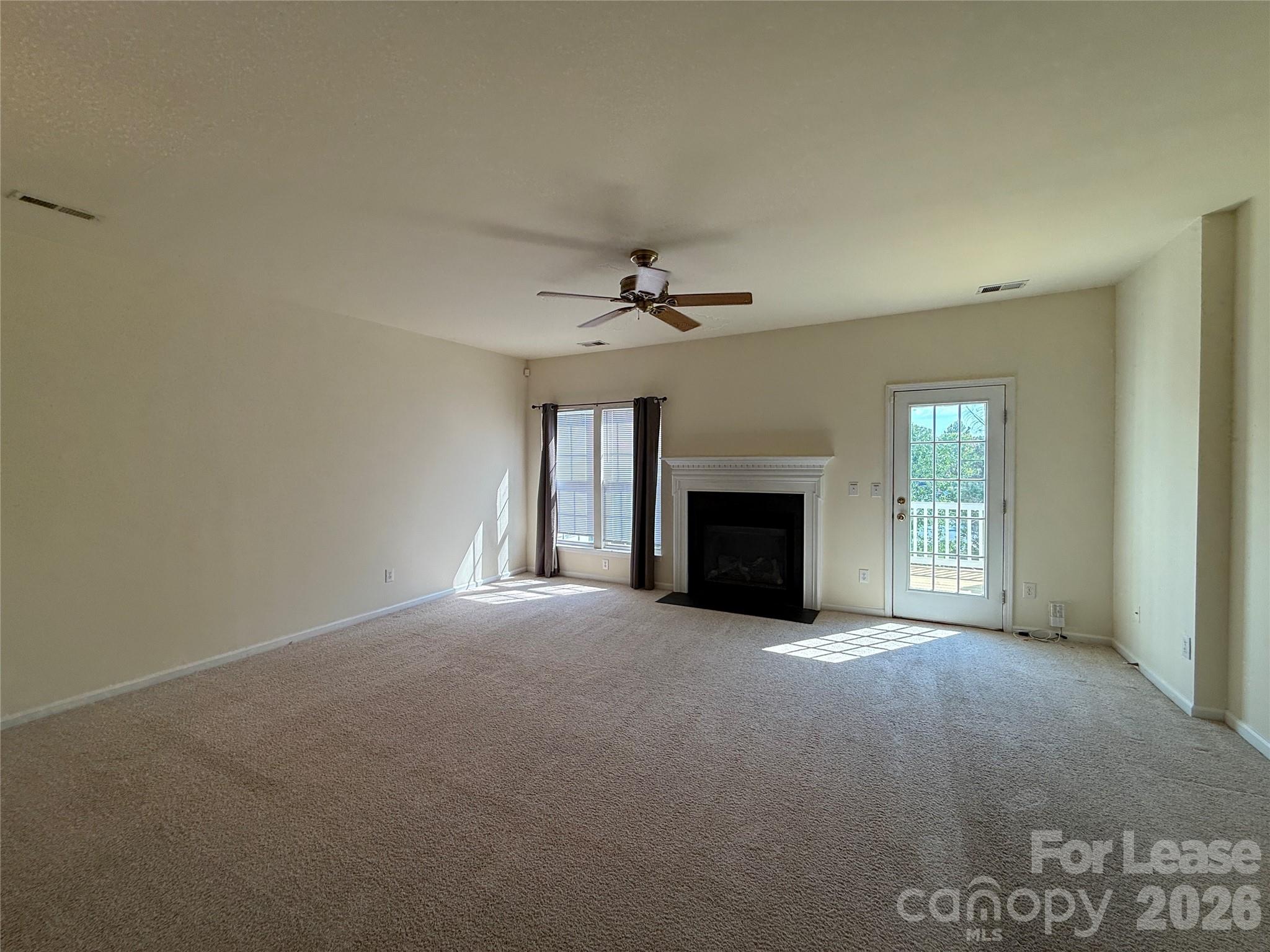 Townhouse at 9766 Blossom Hill Drive, Huntersville, photo 11 of 26
