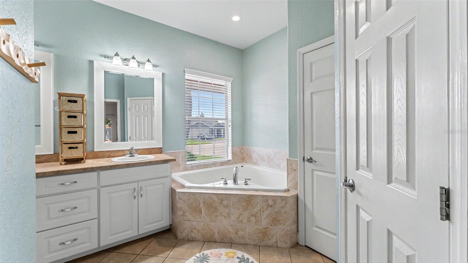 Single Family Residence at 116 BENTLEY OAKS BLVD, AUBURNDALE, photo 20 of 41
