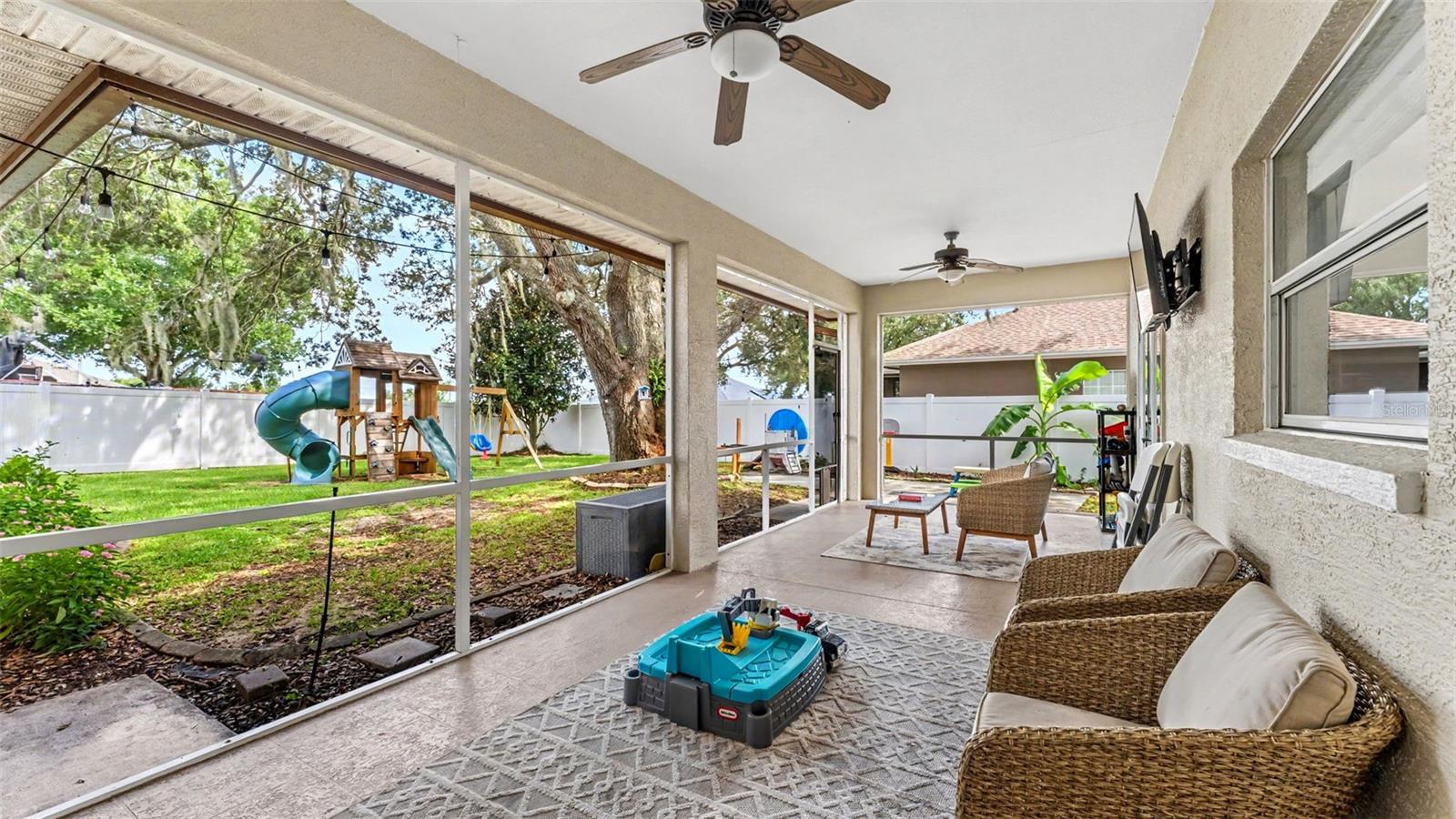 Single Family Residence at 116 BENTLEY OAKS BLVD, AUBURNDALE, photo 33 of 41