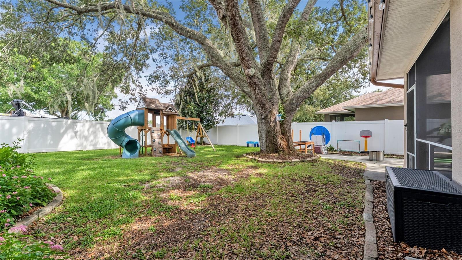 Single Family Residence at 116 BENTLEY OAKS BLVD, AUBURNDALE, photo 35 of 41