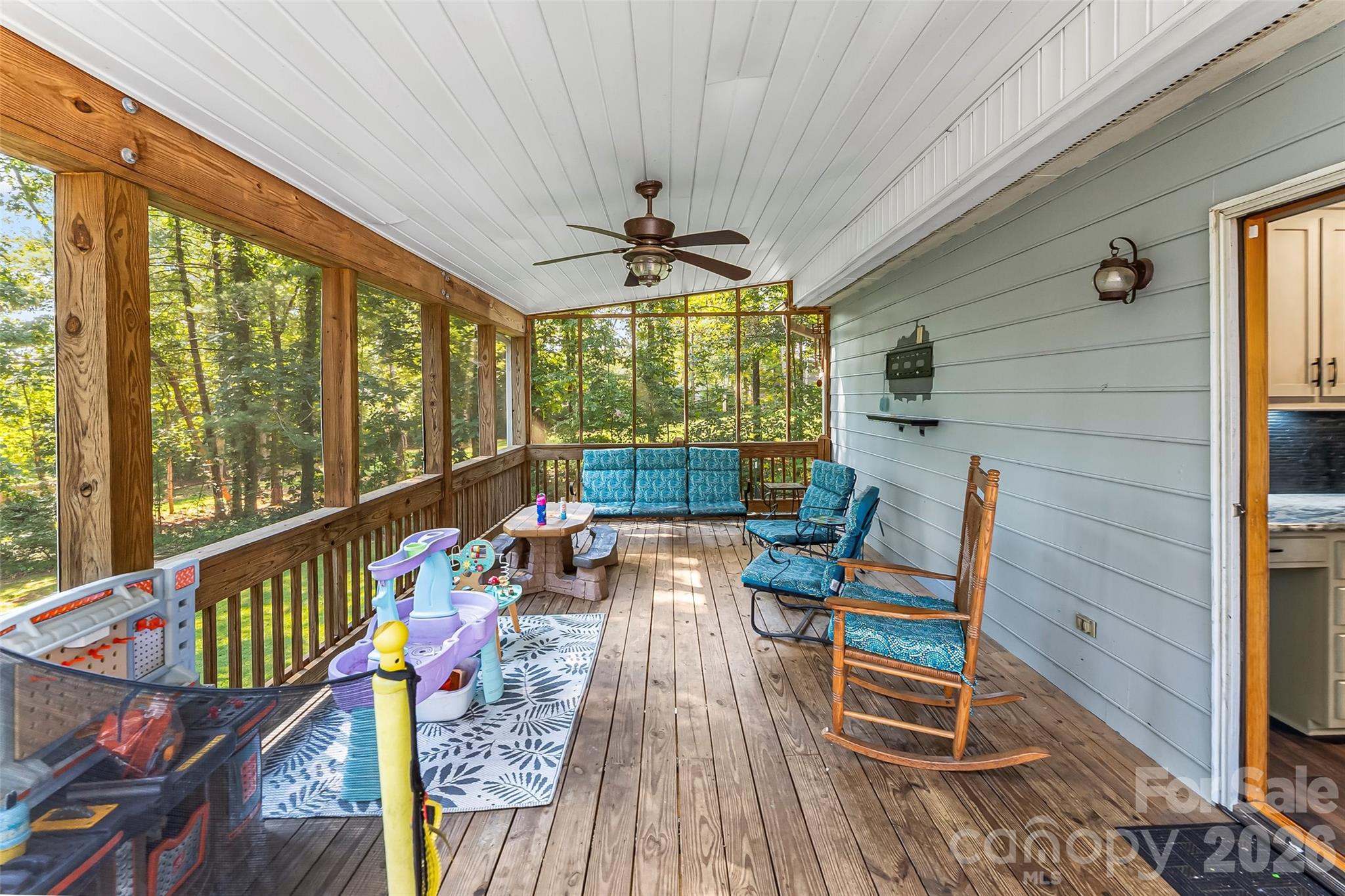 Single Family Residence at 5468 Valley Run Street, Hickory, photo 19 of 37
