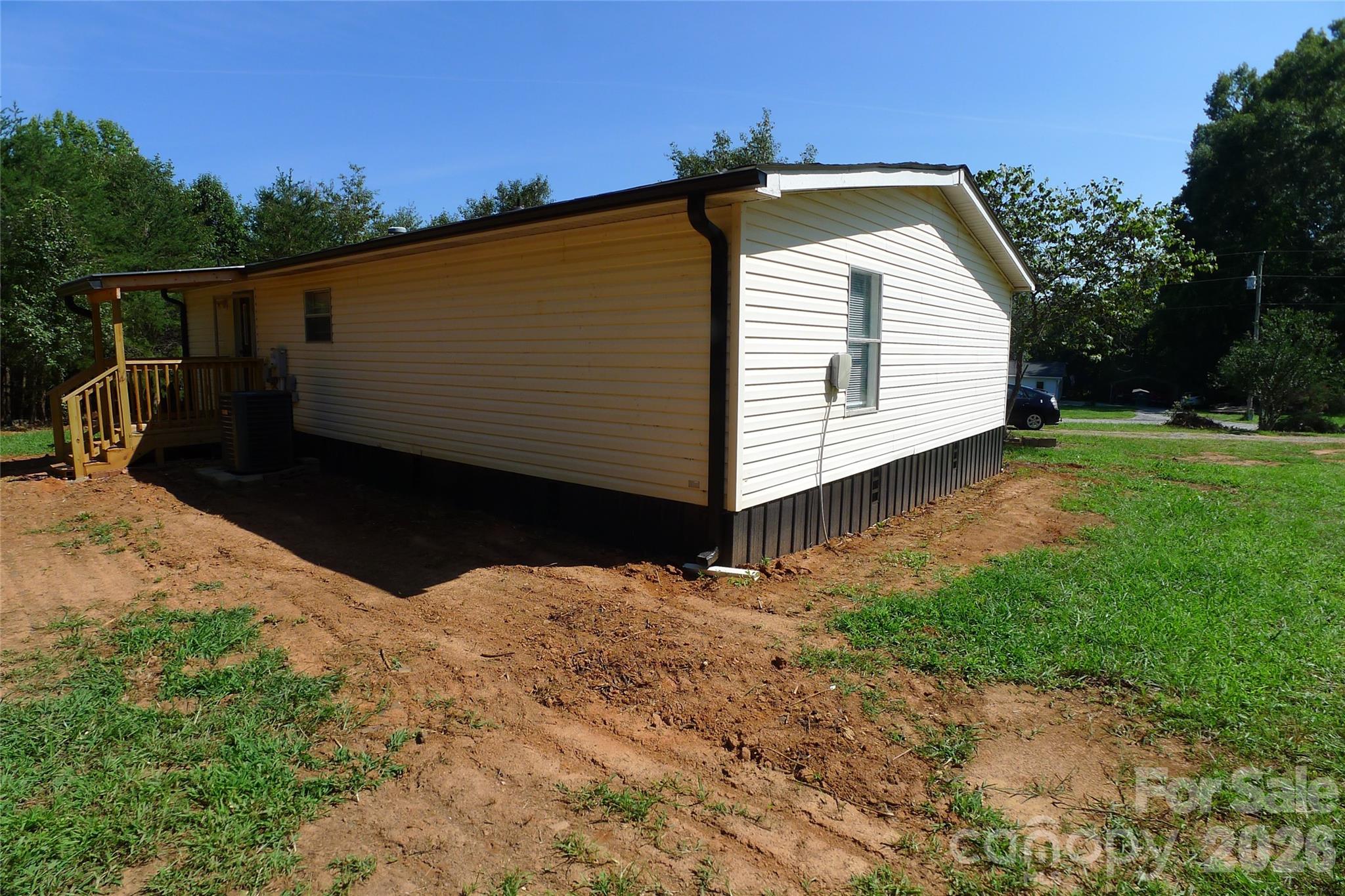 Single Family Residence at 2005 Monico Lane, Yadkinville, photo 6 of 32
