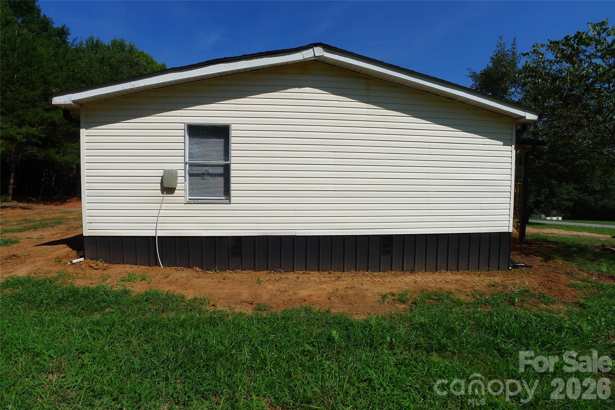 Single Family Residence at 2005 Monico Lane, Yadkinville, photo 7 of 32