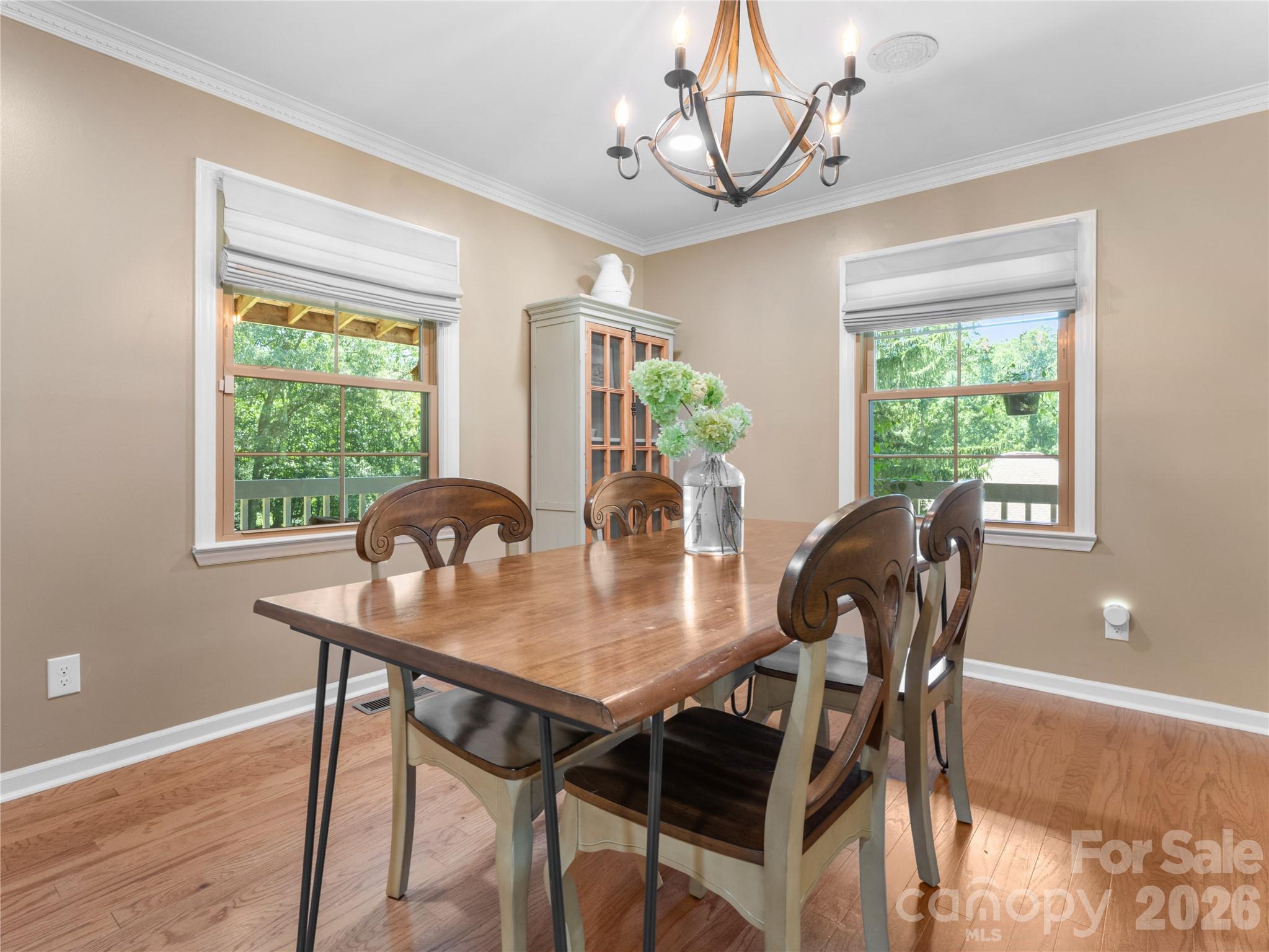 Dining Area - 121 Churchill Downs Drive, Fairview