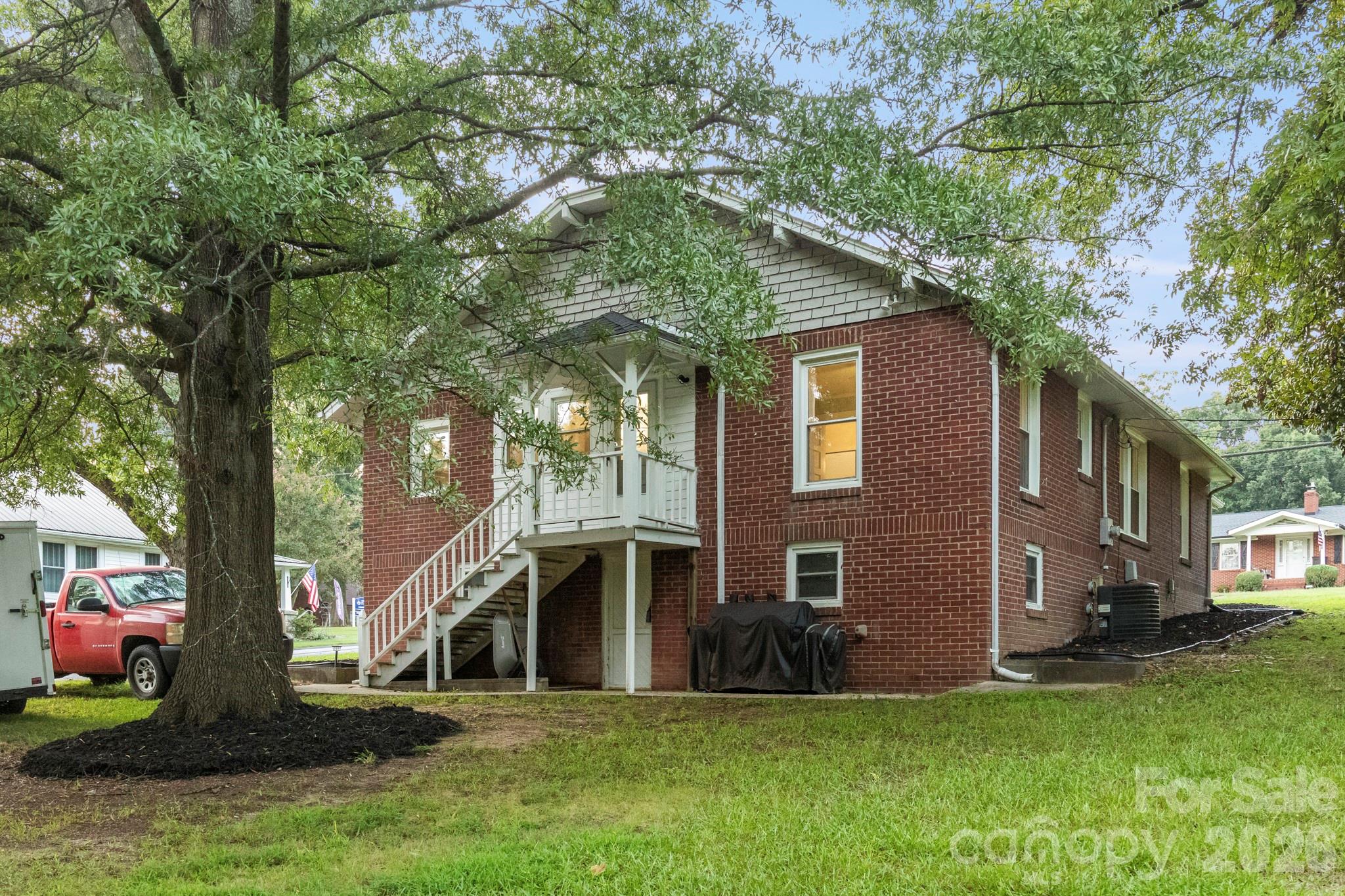 Single Family Residence at 1810 Central Drive, Kannapolis, photo 28 of 42