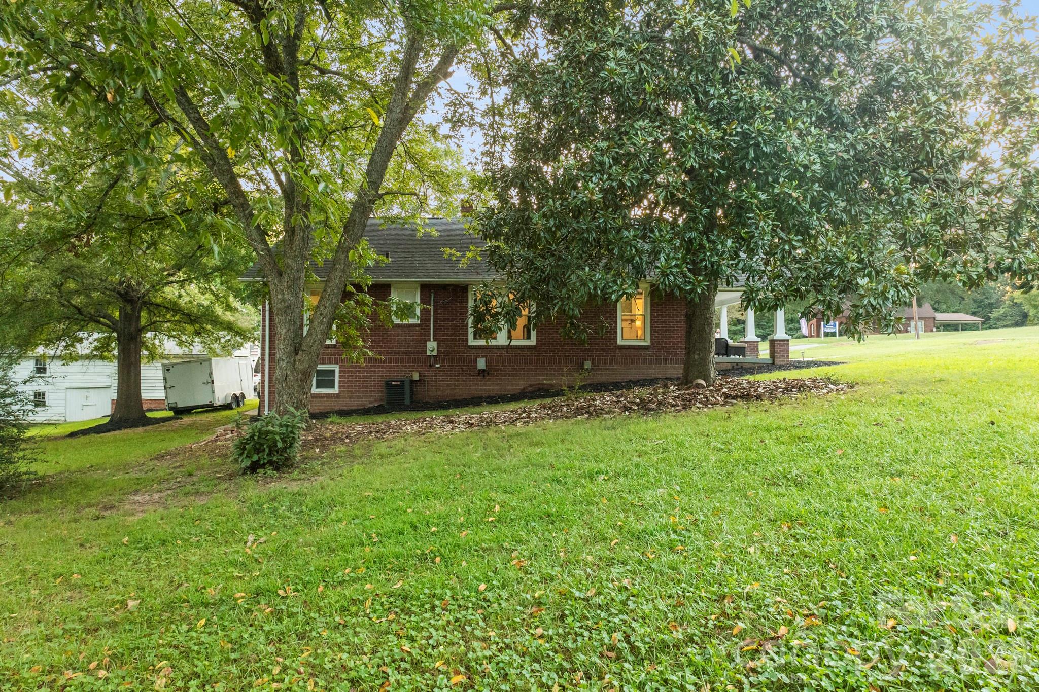 Single Family Residence at 1810 Central Drive, Kannapolis, photo 29 of 42