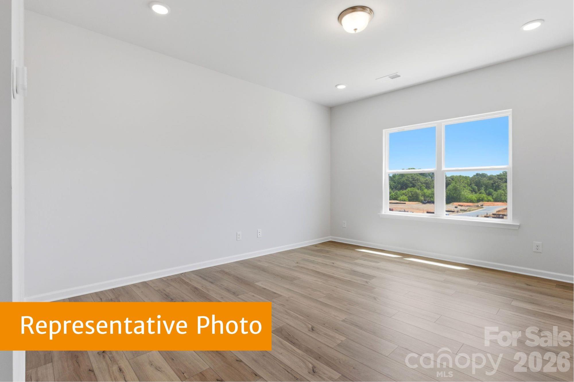 Single Family Residence at 608 Rowe Crossing Drive, Newton, photo 10 of 26