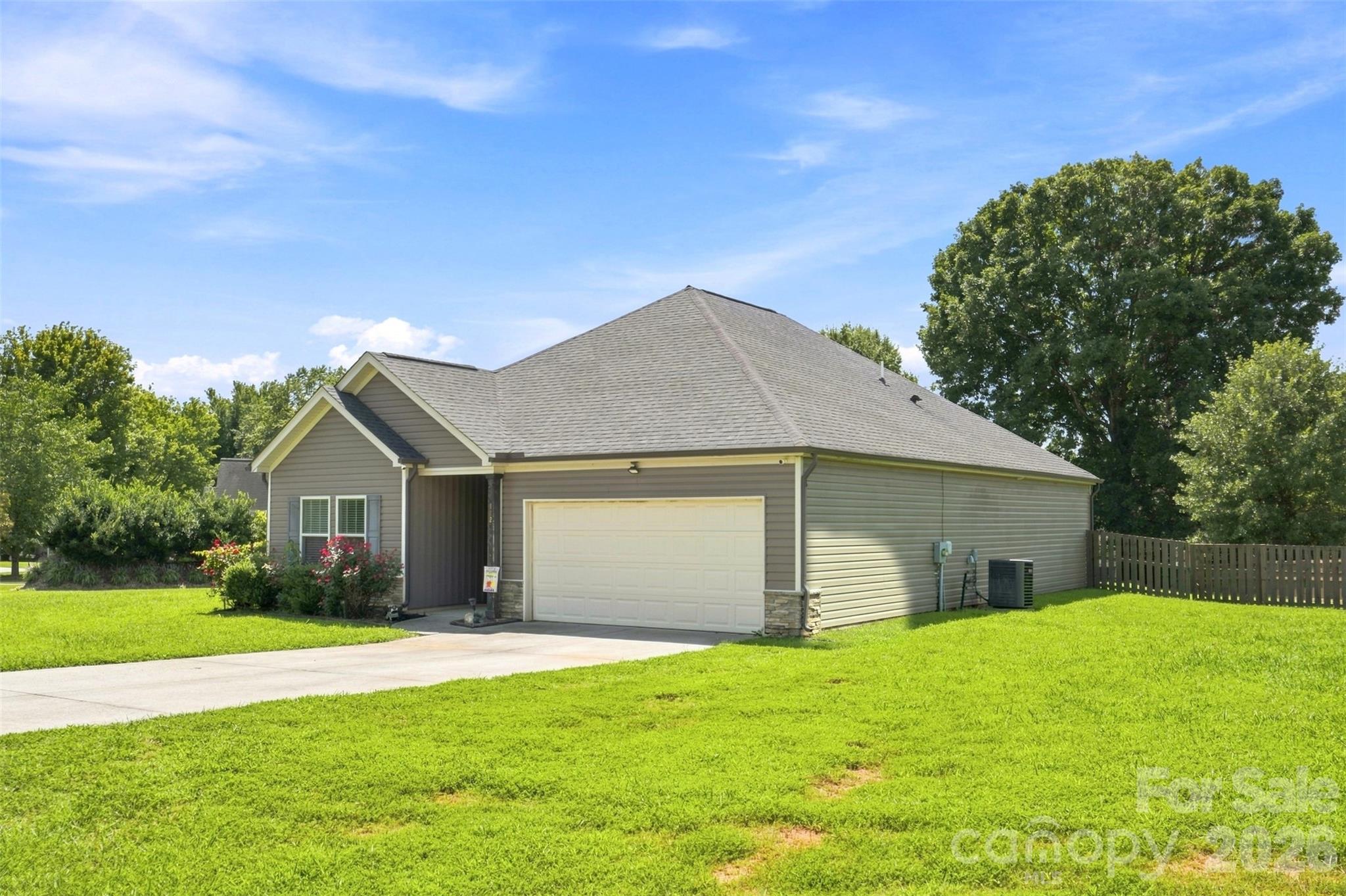 Single Family Residence at 142 Donsdale Drive, Statesville, photo 3 of 14