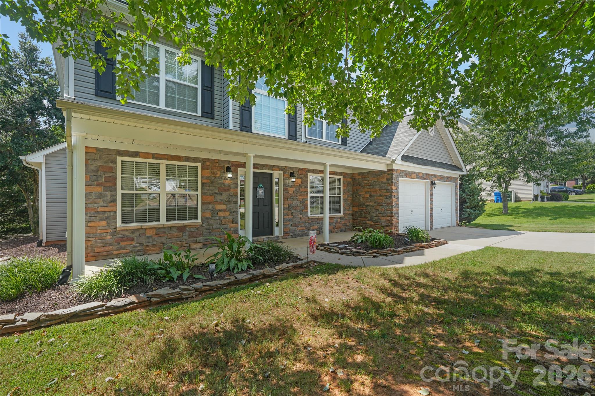 Single Family Residence at 190 Almora Loop, Mooresville, photo 3 of 40