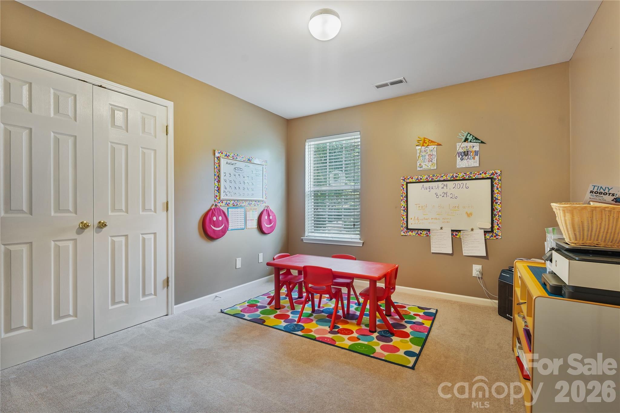 Single Family Residence at 190 Almora Loop, Mooresville, photo 9 of 40