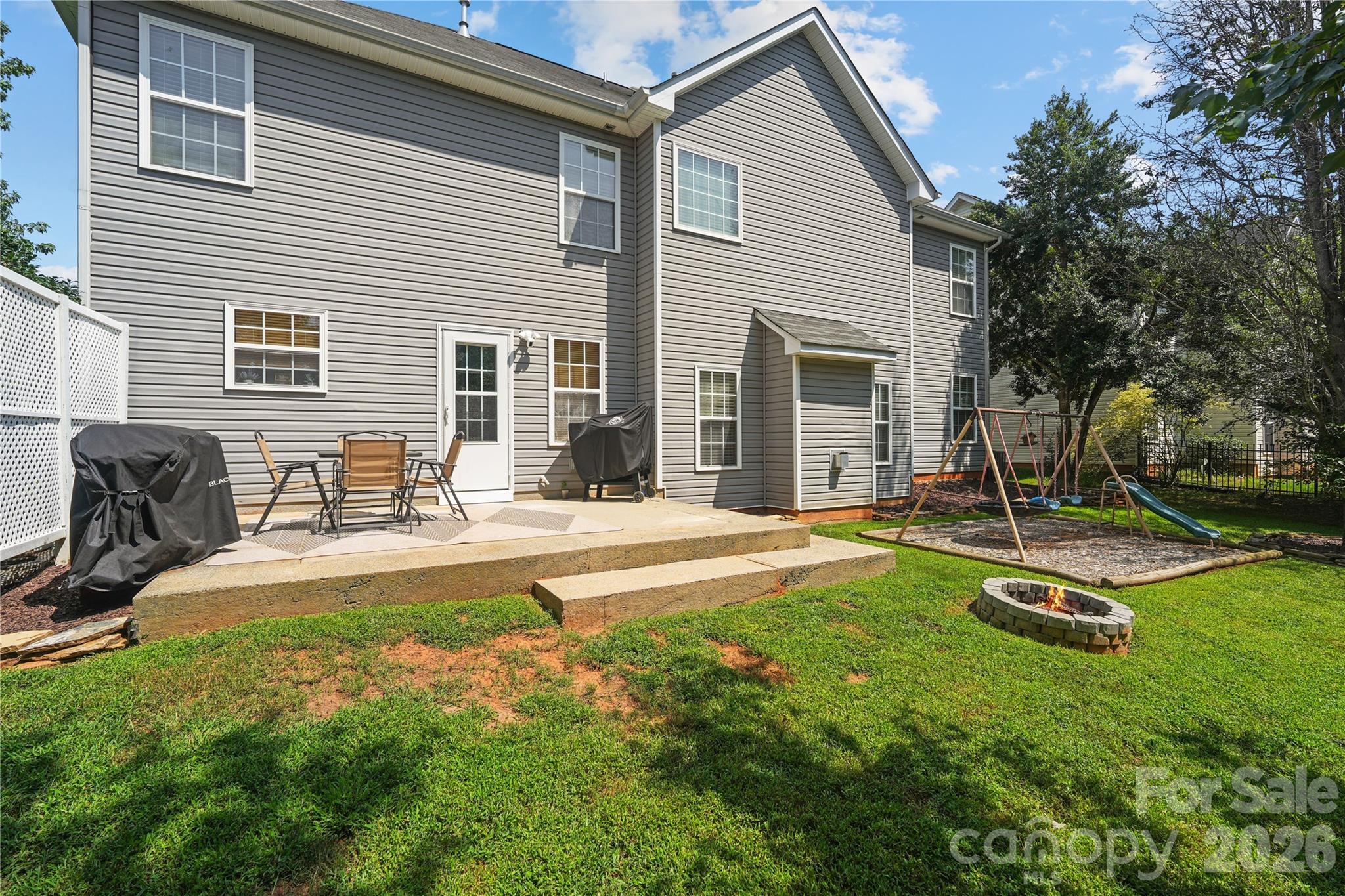 Single Family Residence at 190 Almora Loop, Mooresville, photo 33 of 40