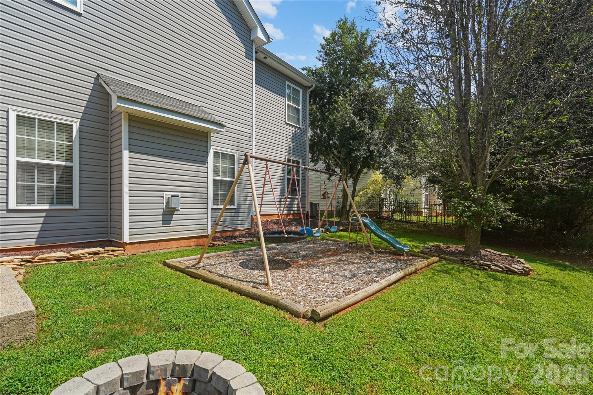Single Family Residence at 190 Almora Loop, Mooresville, photo 34 of 40