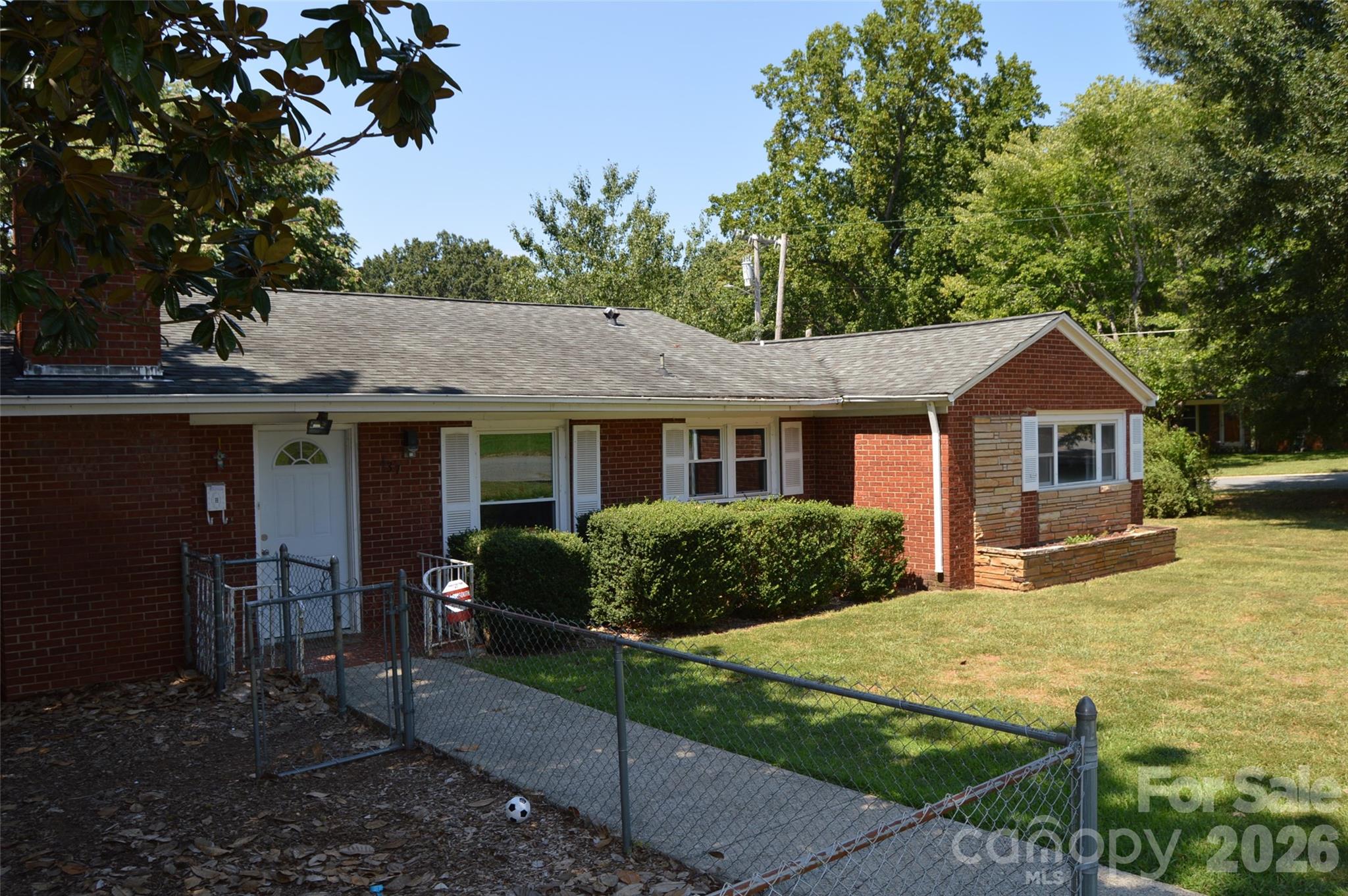 Single Family Residence at 437 Hillcrest Road, Statesville, photo 3 of 29