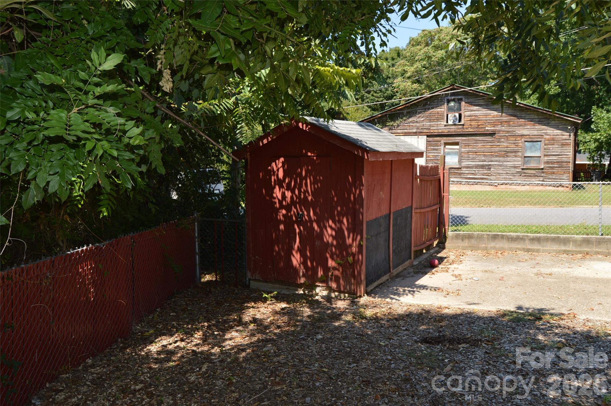 Single Family Residence at 437 Hillcrest Road, Statesville, photo 8 of 29