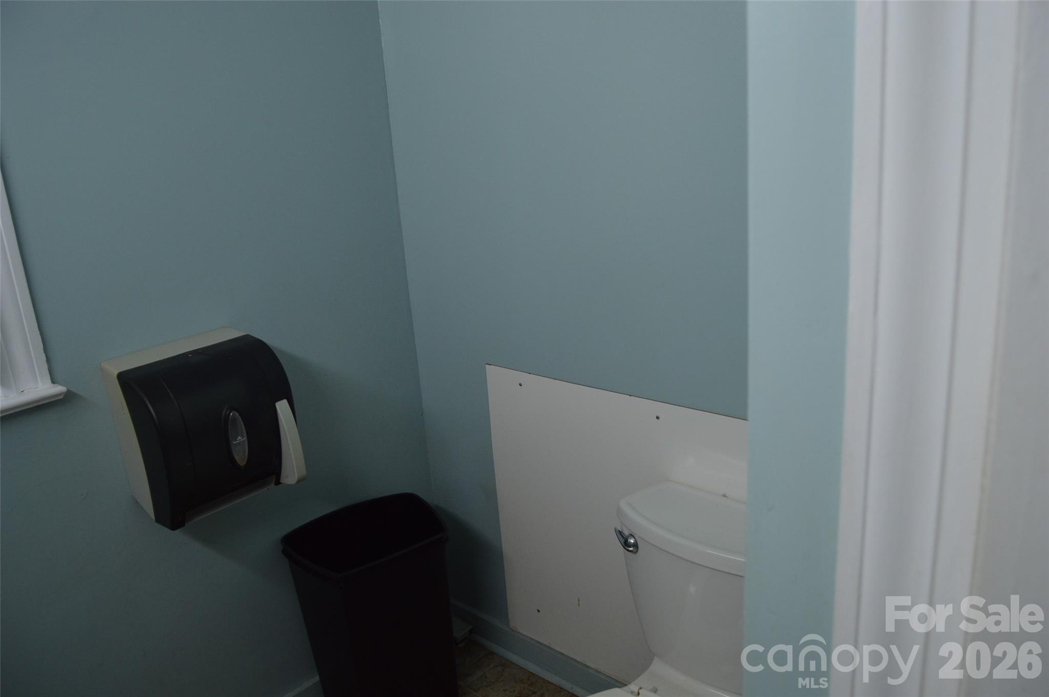 Single Family Residence at 437 Hillcrest Road, Statesville, photo 27 of 29