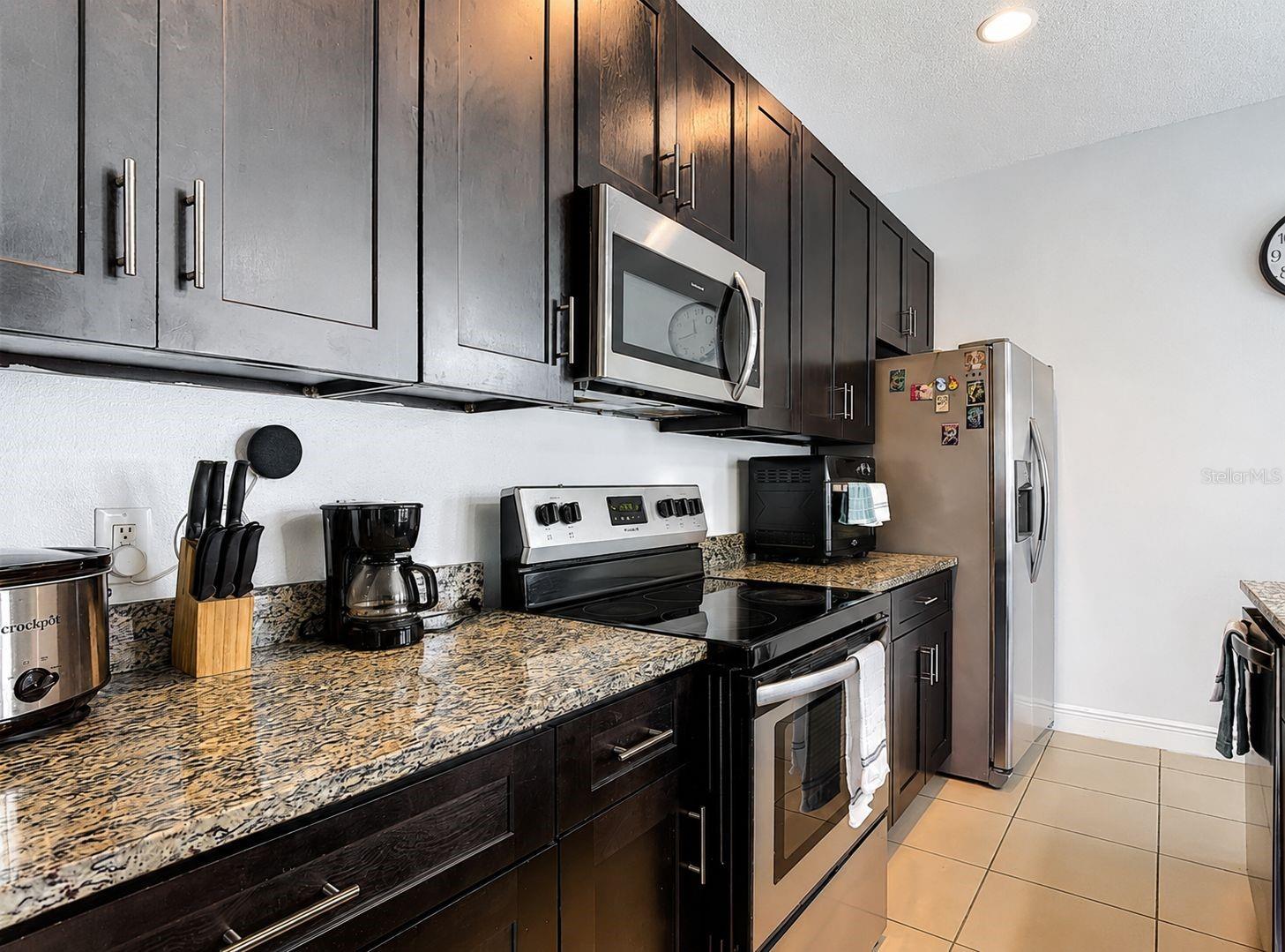 Single Family Residence at 420 E EAGLE DRIVE, KISSIMMEE, photo 2 of 11