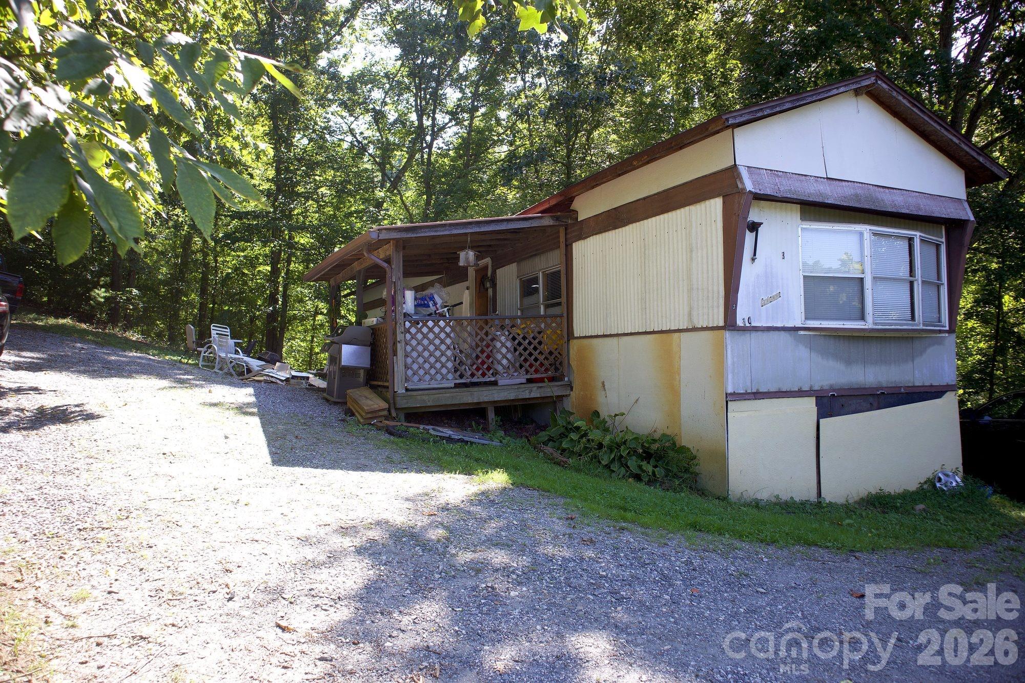 Home 3(Lot Lease) - 11 Jody Lane, Weaverville