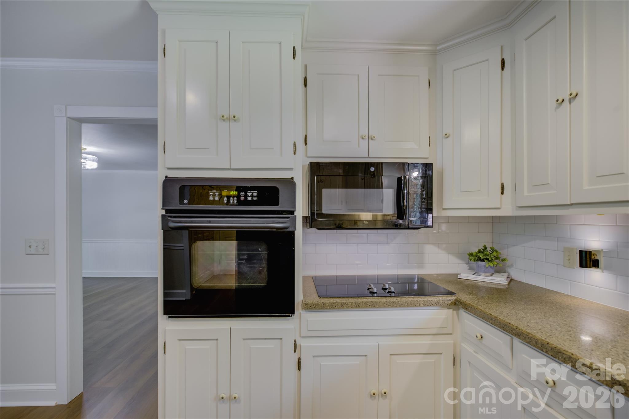 Single Family Residence at 8407 Pompano Road, Harrisburg, photo 10 of 38