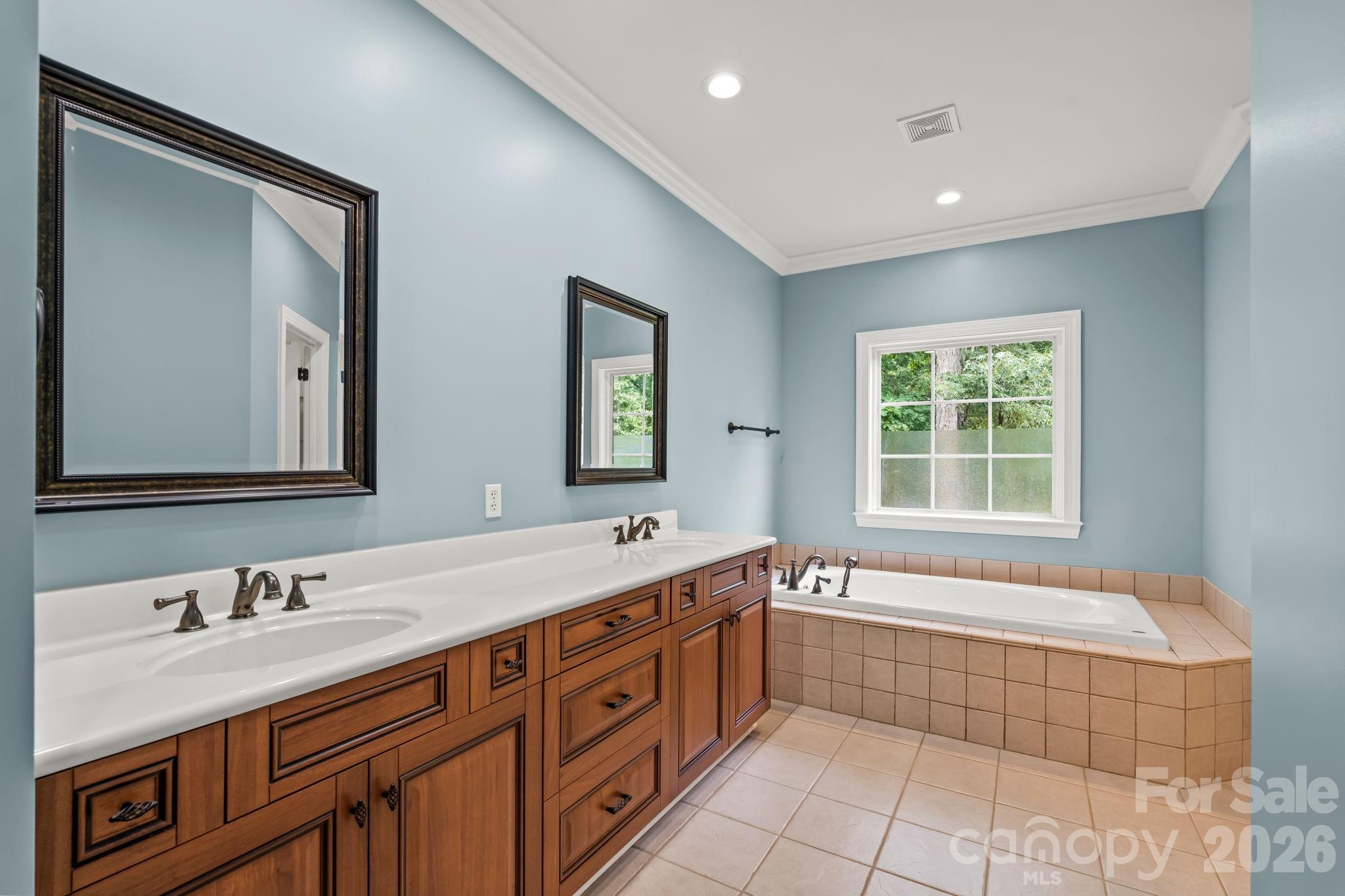 Single Family Residence at 3321 Lower Lake Road, Thomasville, photo 20 of 48