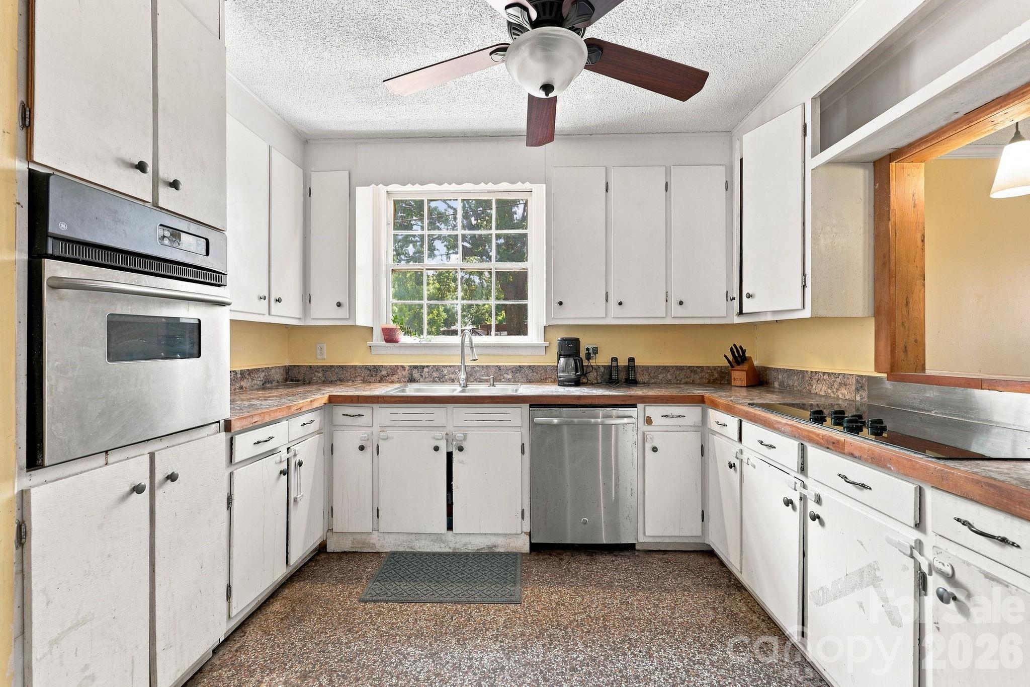 Main Kitchen - 4225 Sherrills Ford Road, Salisbury