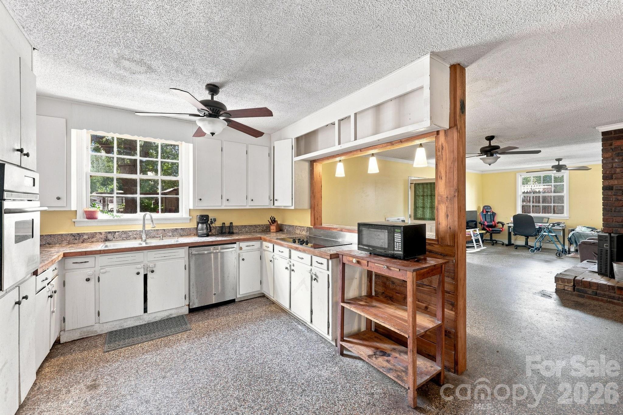 Main Kitchen - 4225 Sherrills Ford Road, Salisbury
