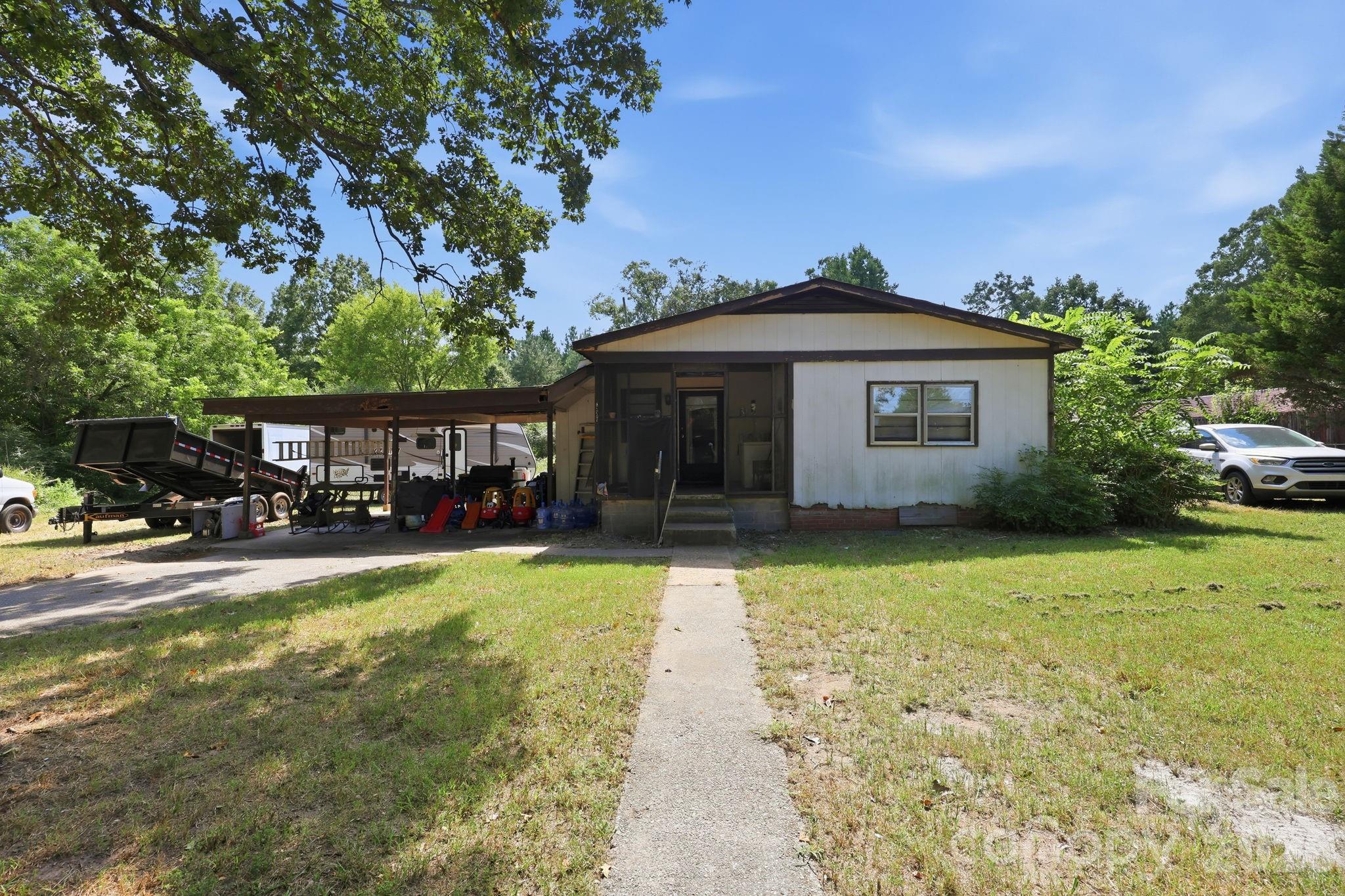 Guest House - 4225 Sherrills Ford Road, Salisbury