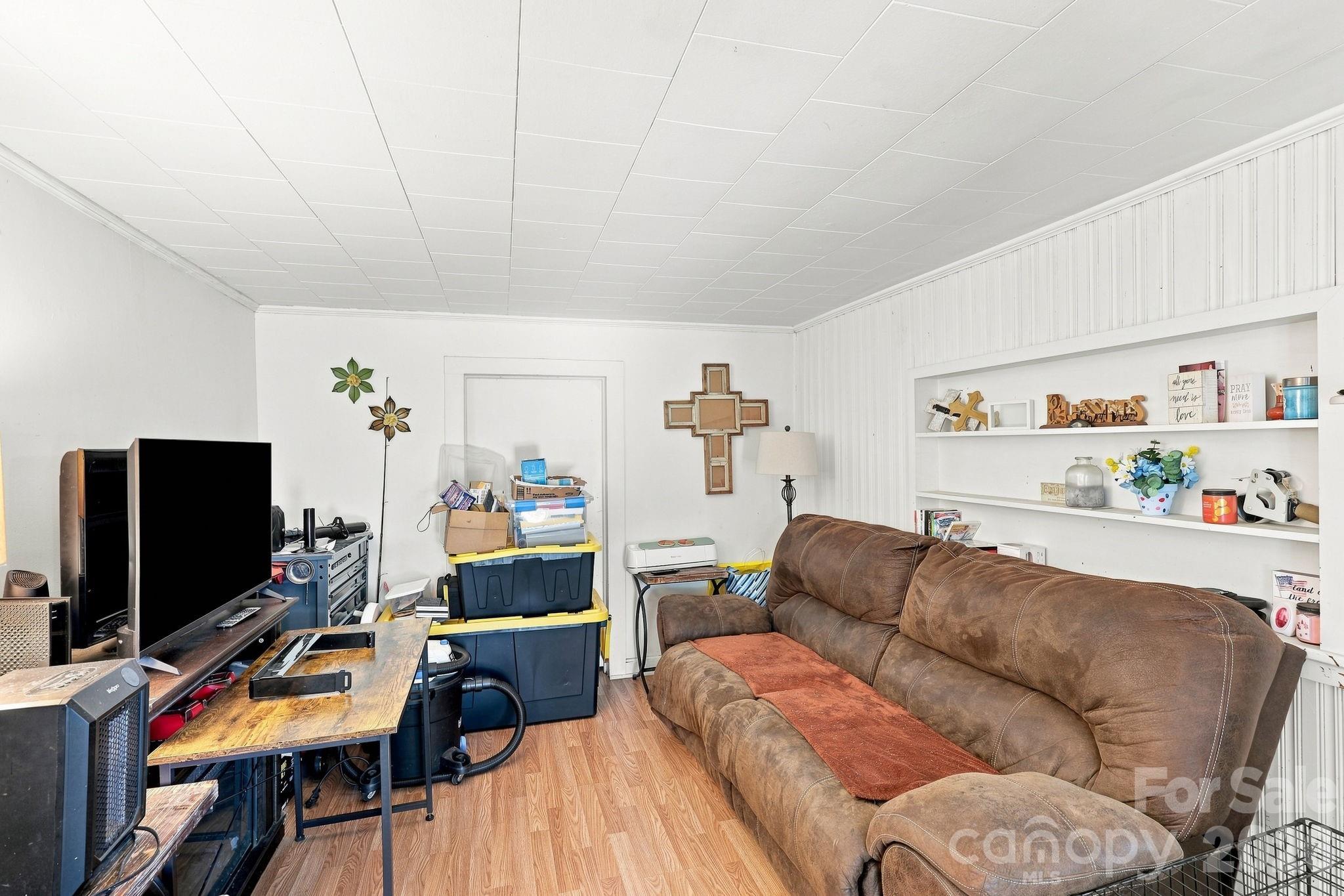 GH Living Room - 4225 Sherrills Ford Road, Salisbury